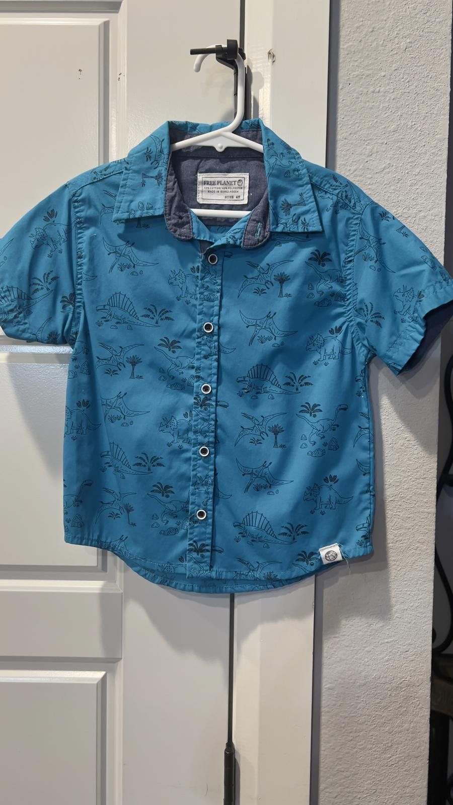 Free Planet FREE PLANET Boys' Short Sleeve Button-Up Shirt - Size 4T Size US XXS / EU 40 - 1 Thumbnail