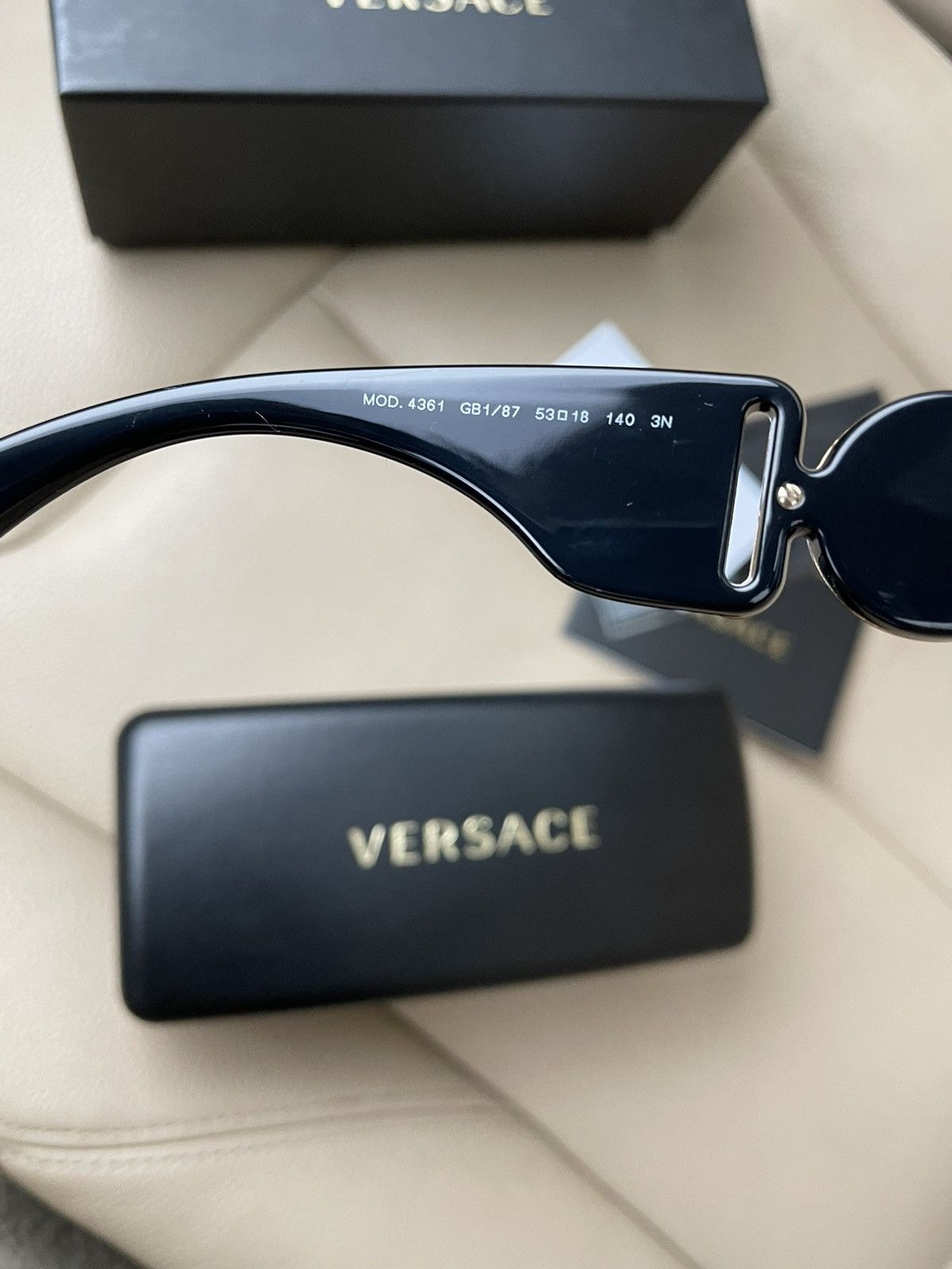 Versace × Vintage New Sunglasses Versace THE CLANS VE 4361 GB1/87 53 Size ONE SIZE - 6 Thumbnail