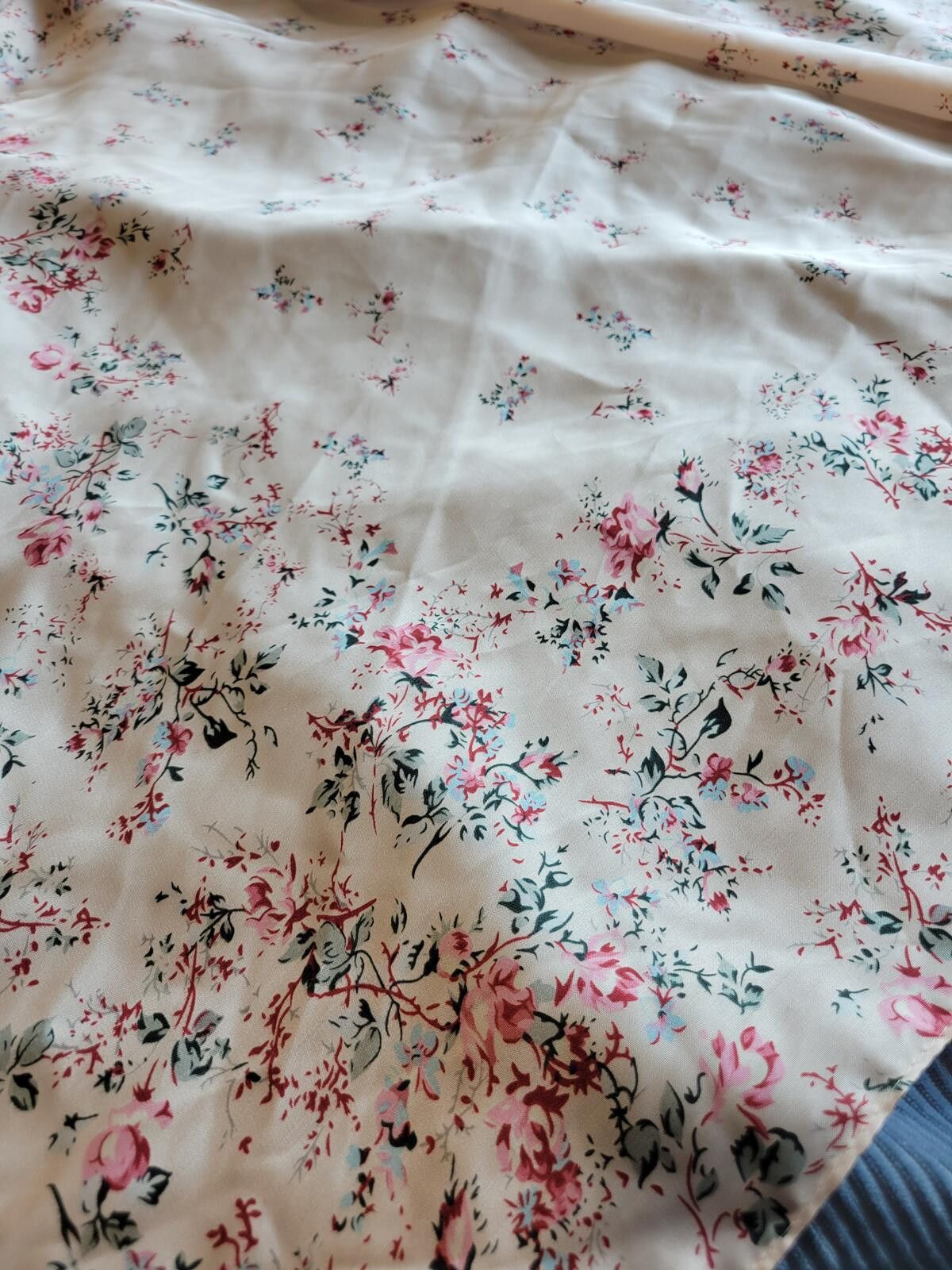 Unknown London Floral Print Satin Scarf Size ONE SIZE - 5 Thumbnail