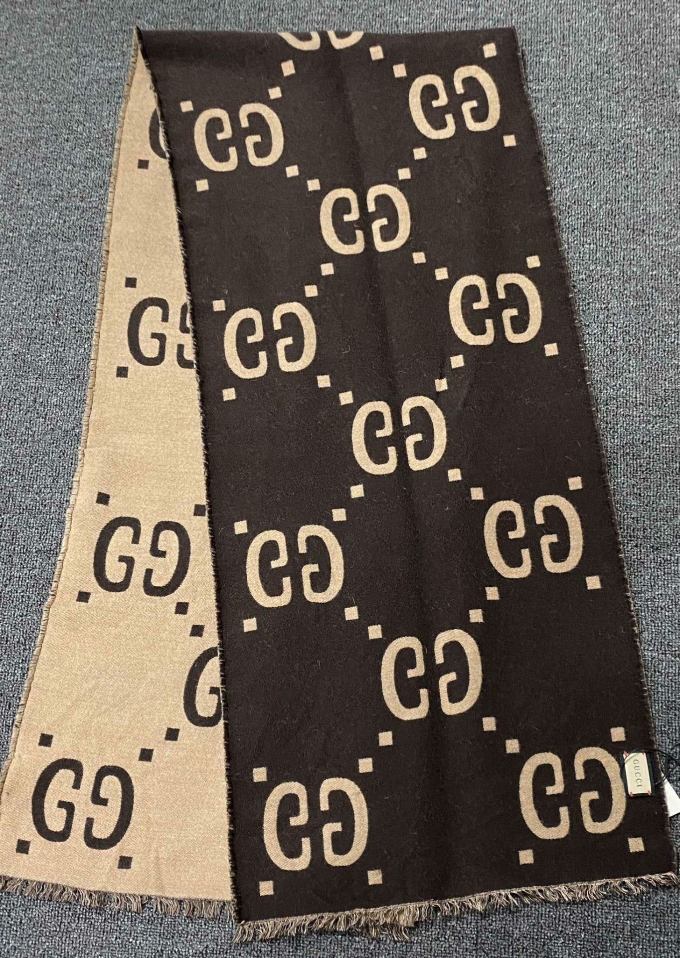 Gucci Gucci Brown Scarf 37 Men Size ONE SIZE - 1 Thumbnail