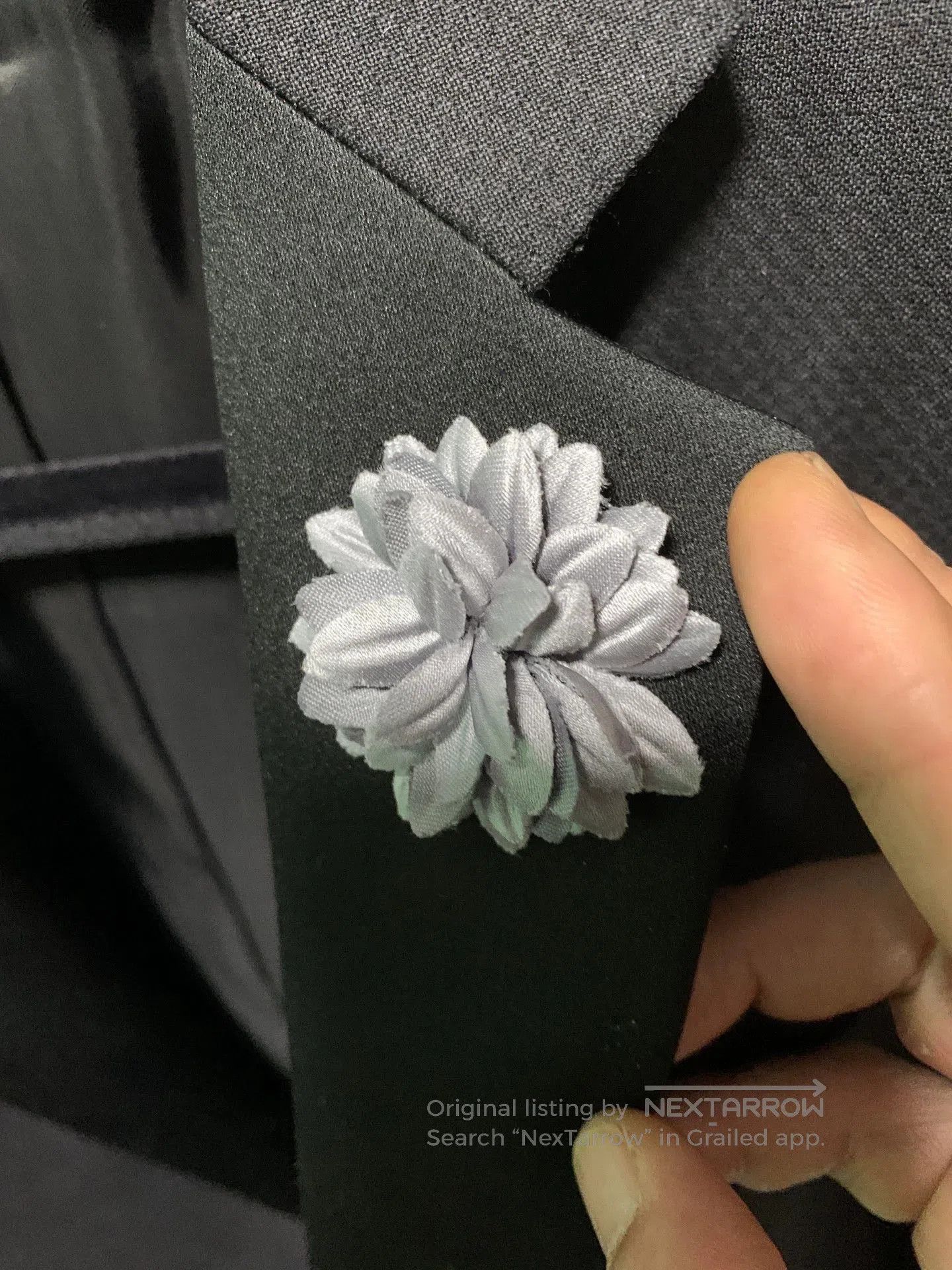 Canali Black Formal Suit Jacket with Floral Lapel Pin. Size US M / EU 48-50 / 2 - 2 Thumbnail