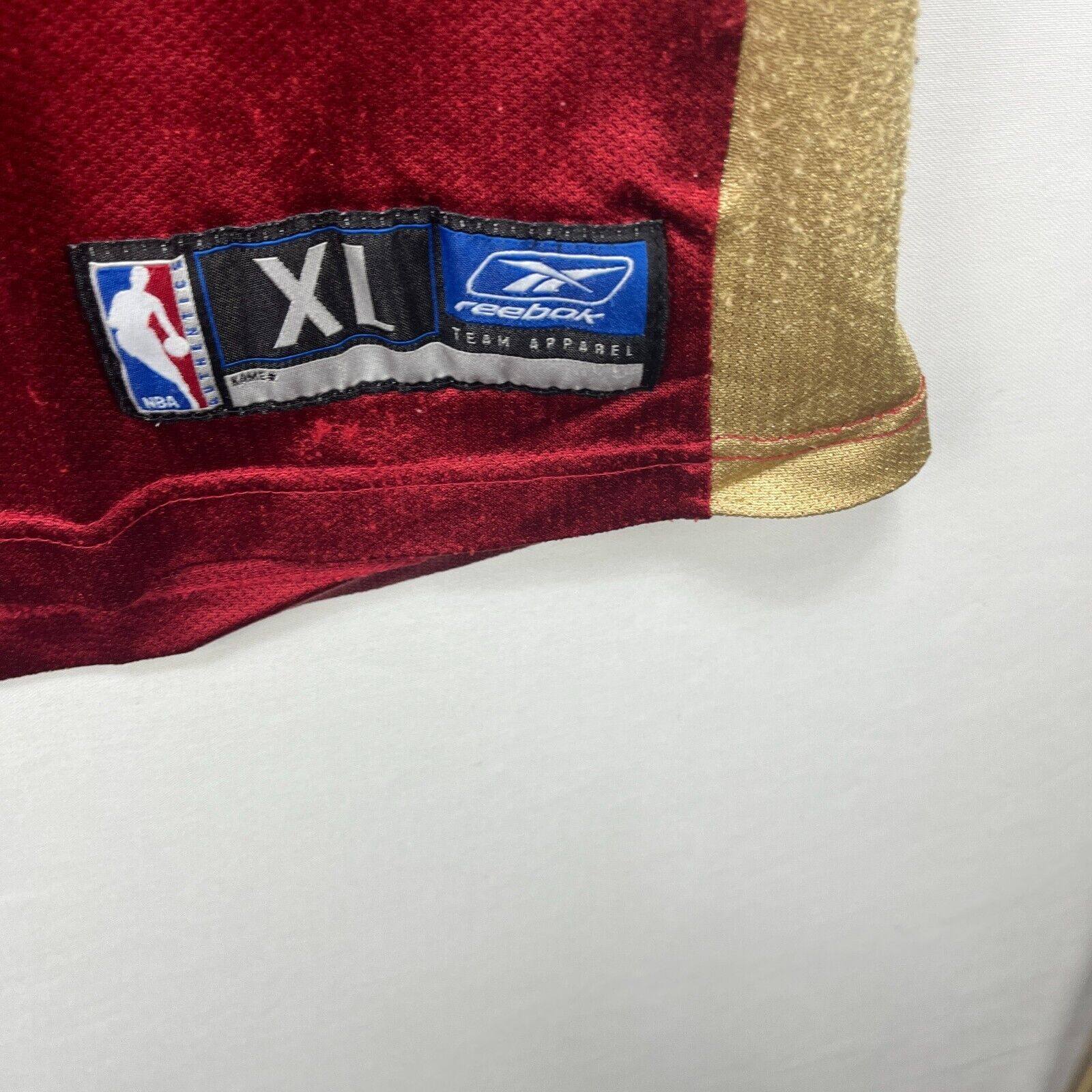 Reebok × Vintage Vintage Y2K Cleveland Cavaliers LeBron James NBA Basketball Size US XL / EU 56 / 4 - 5 Thumbnail