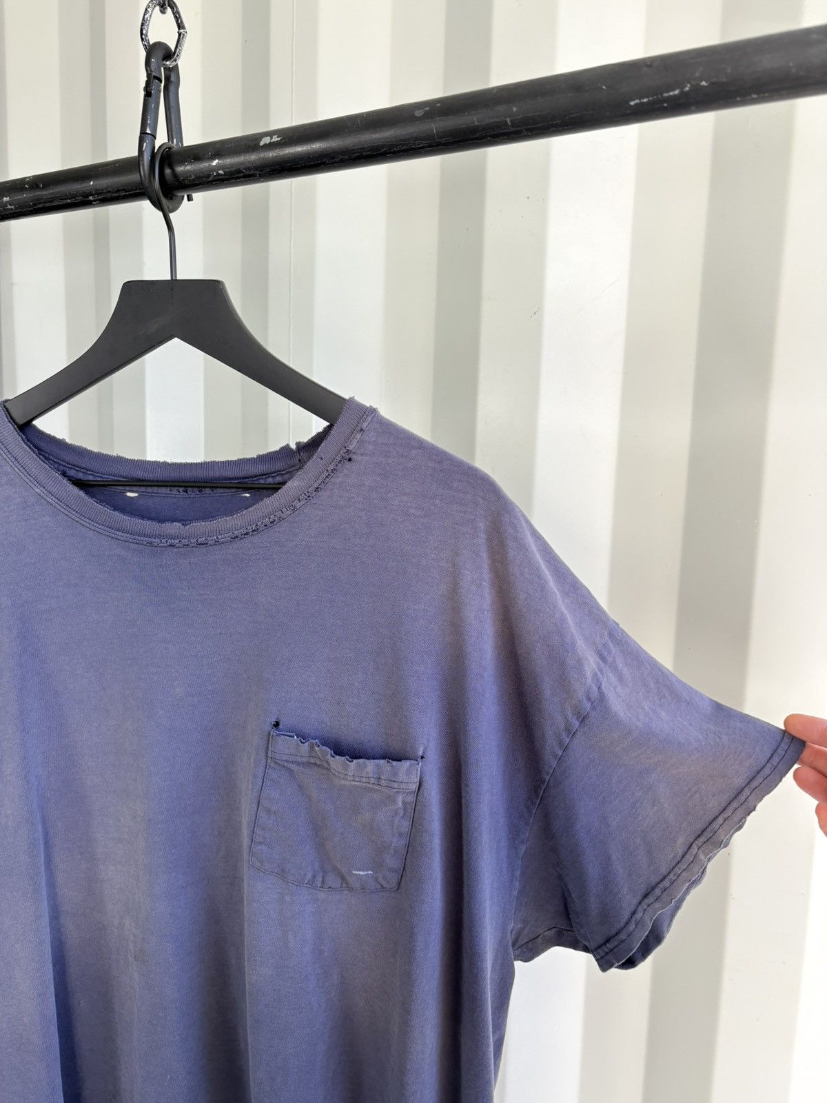 Vintage Thrashed Pocket Sun Faded Tee Shirt Distressed ERD Grunge Size US XL / EU 56 / 4 - 2 Thumbnail