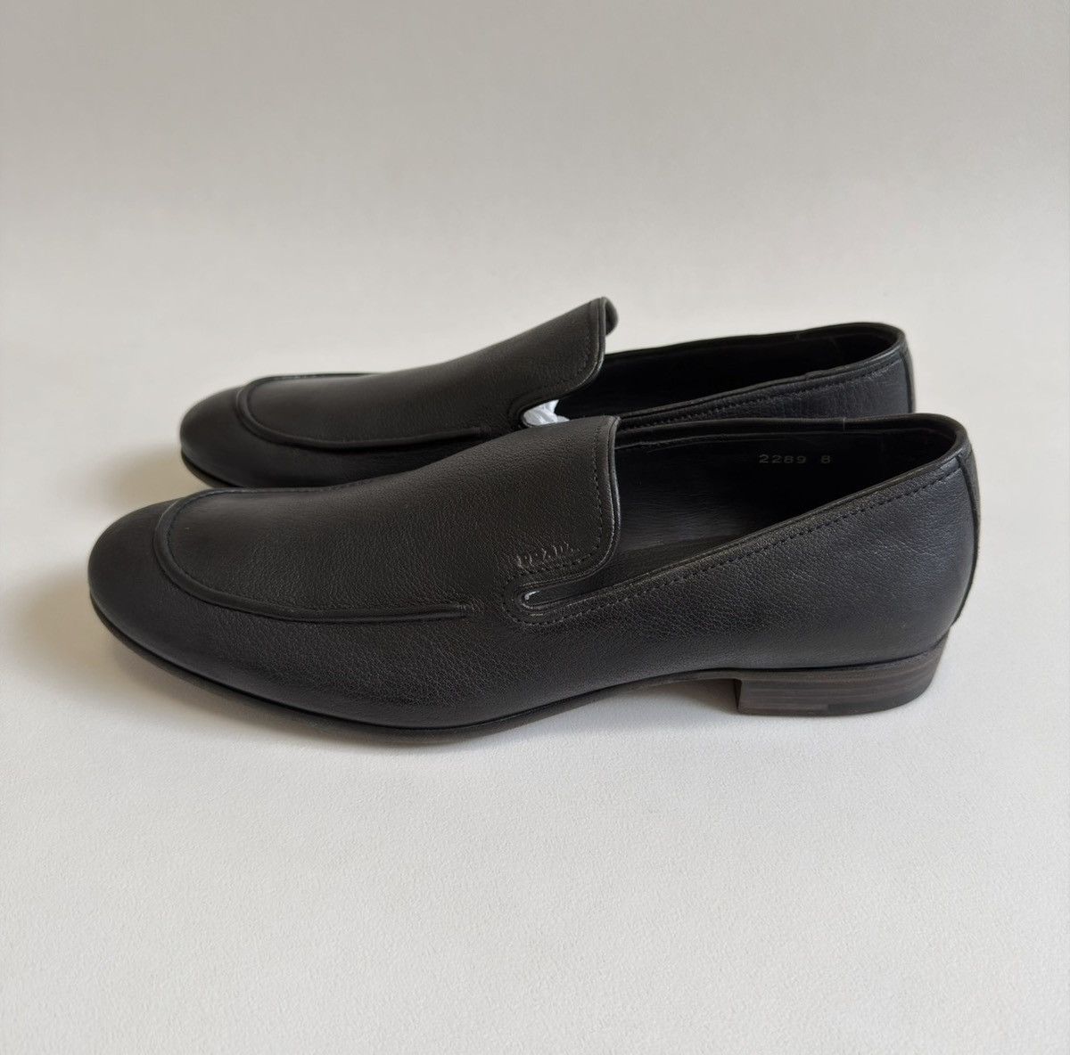 Prada Mid 2000s Black Leather Loafers Size US 9 / EU 42 - 9 Thumbnail