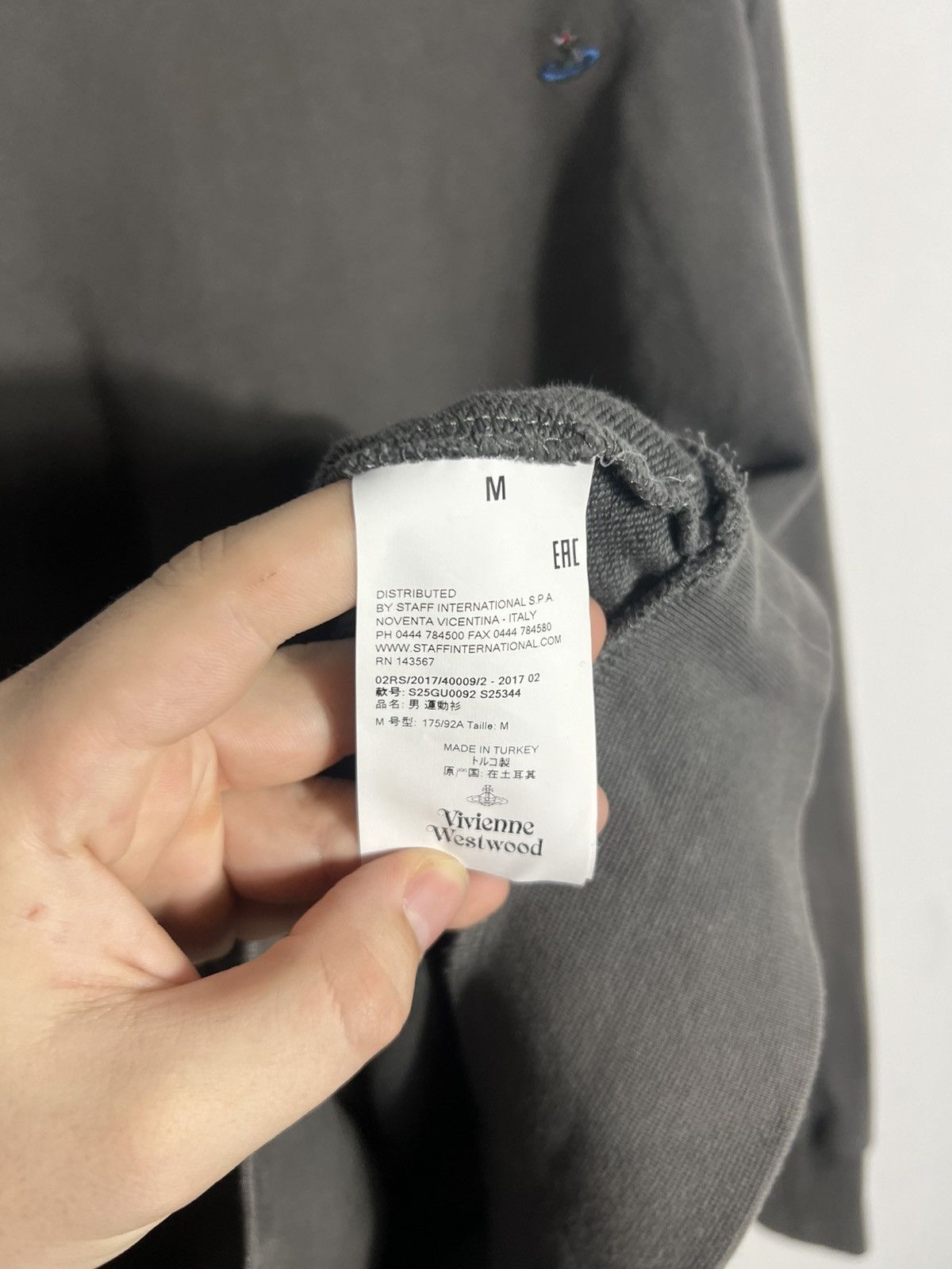 Vivienne Westwood Vintage Vivienne Westwood Sweatshirt Orb Logo Basic Pullover Size US M / EU 48-50 / 2 - 7 Thumbnail