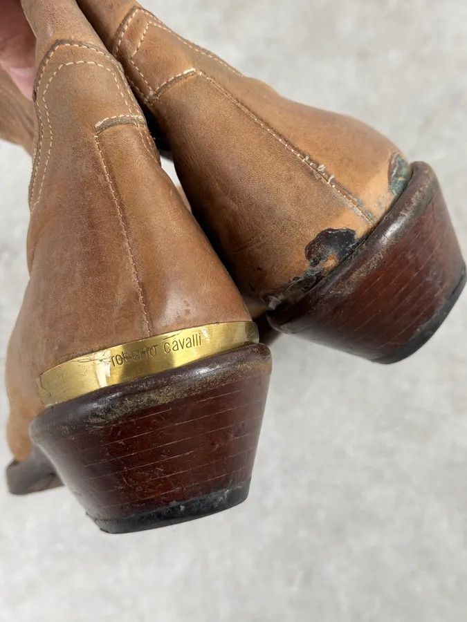 Roberto Cavalli AW2005 Roberto Cavalli Beige Leather Western Boots Size US 8 / IT 38 - 8 Thumbnail