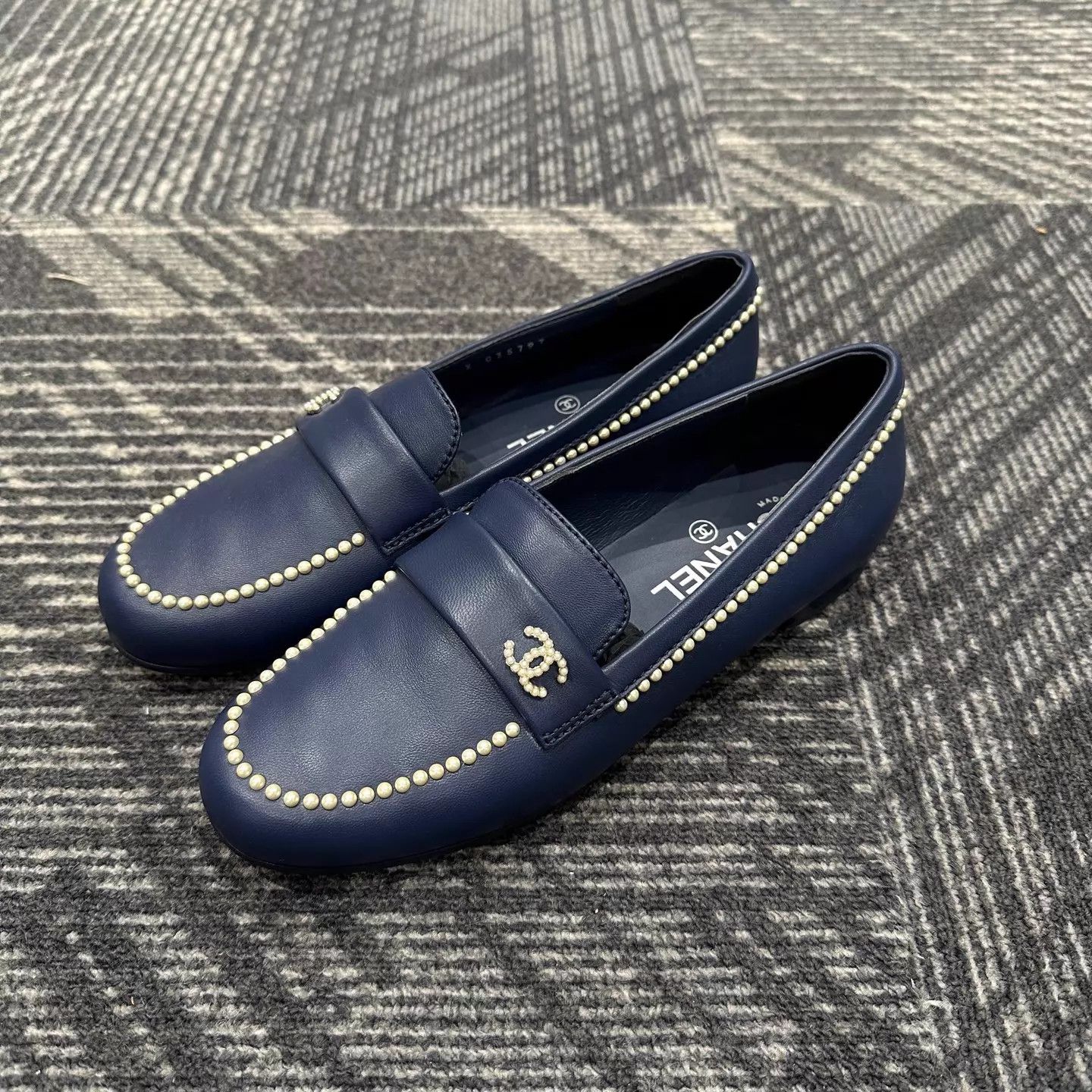 Chanel Chanel Pearl Loafers 37.5 99 New Size US 7 / IT 37 - 1 Thumbnail