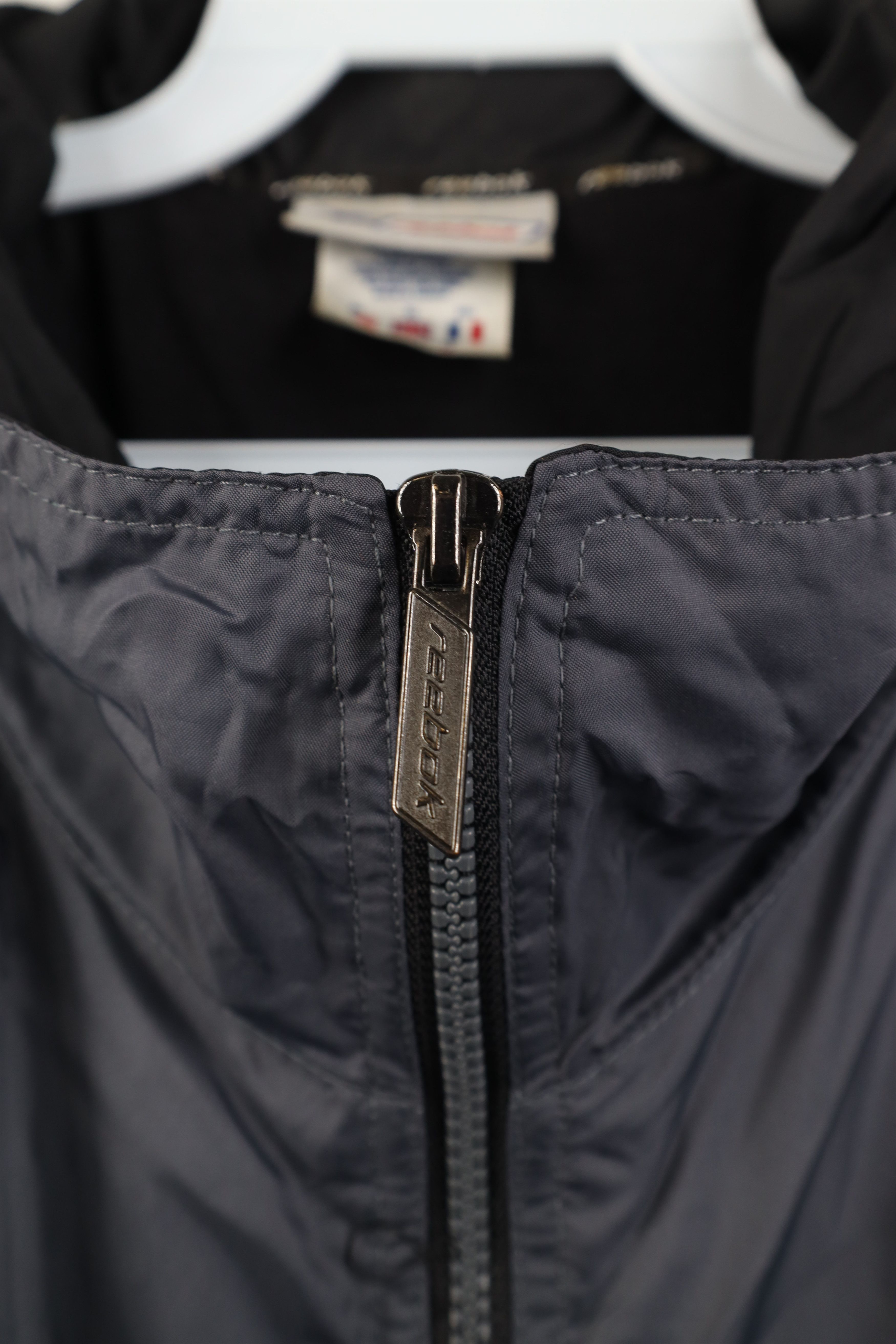 Reebok Vintage 90s Reebok Fleece Lined Full Zip Windbreaker Jacket Size US XL / EU 56 / 4 - 12 Thumbnail