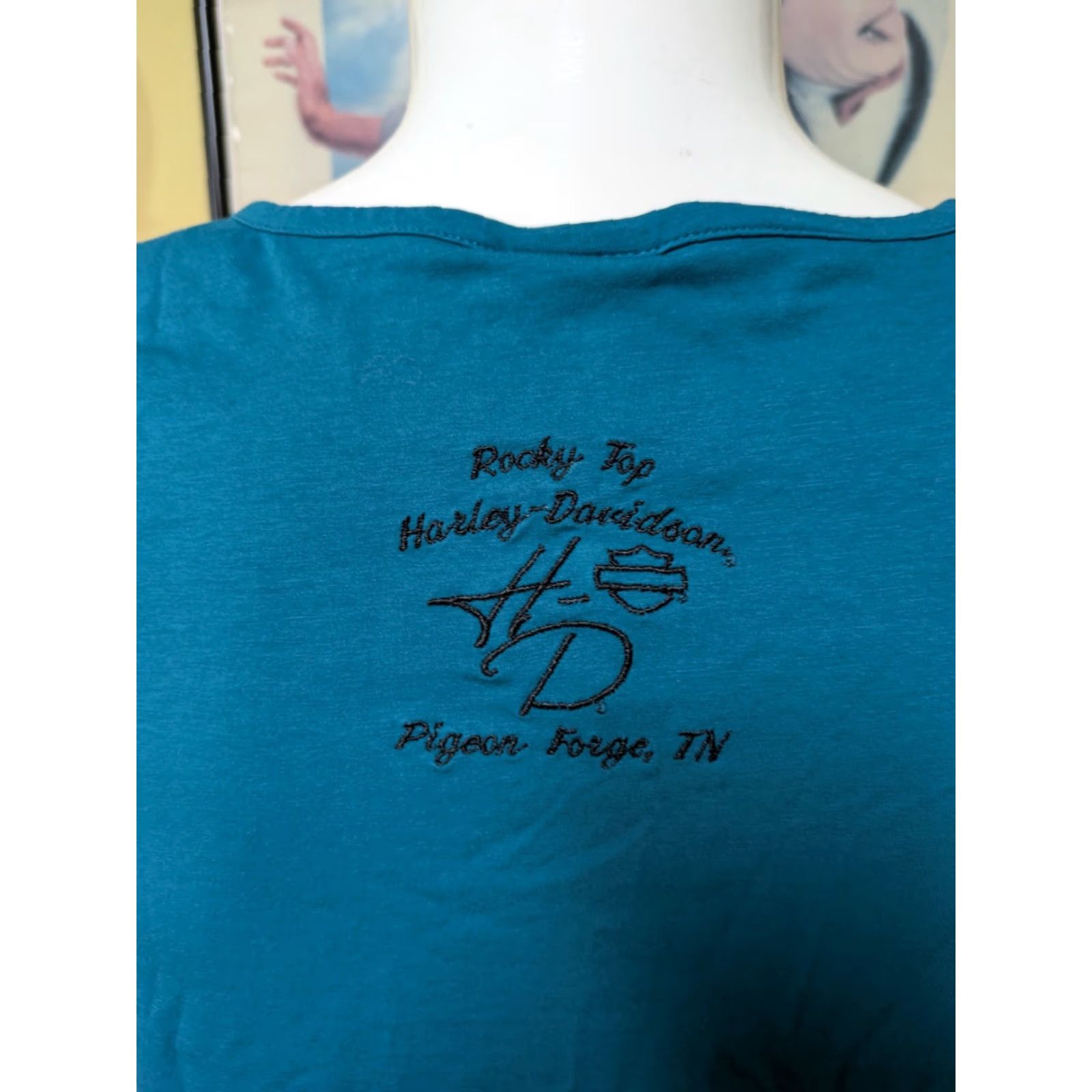 Harley Davidson Womens Harley-Davidson T-Shirt 2XL Embroidered Pigeon Forge TN Blue Cotton Blend Short Sleeve Round Neck Casual Womens/HBT? Size XXL / US 16-18 / IT 52-54 - 5 Thumbnail