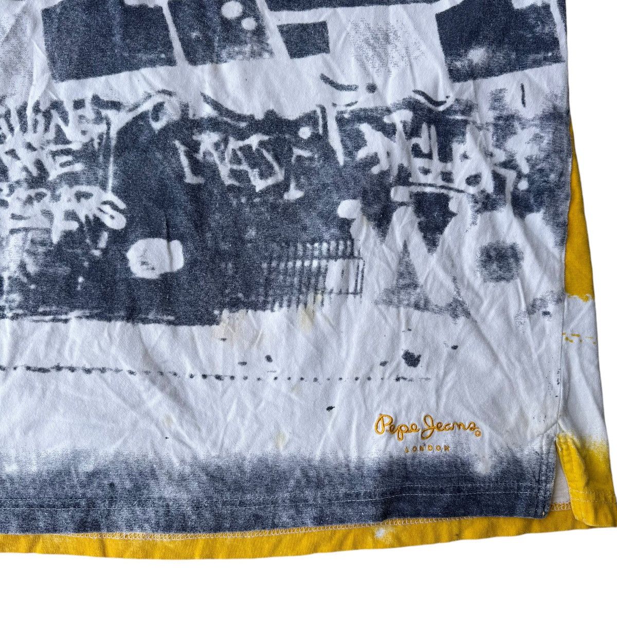 JNCO × Pepe Jeans × Vintage CRAZY Pepe Jeans Y2K AOP Grafitti Tee Shirt 2XL Jnco Ecko Size US XXL / EU 58 / 5 - 9 Thumbnail