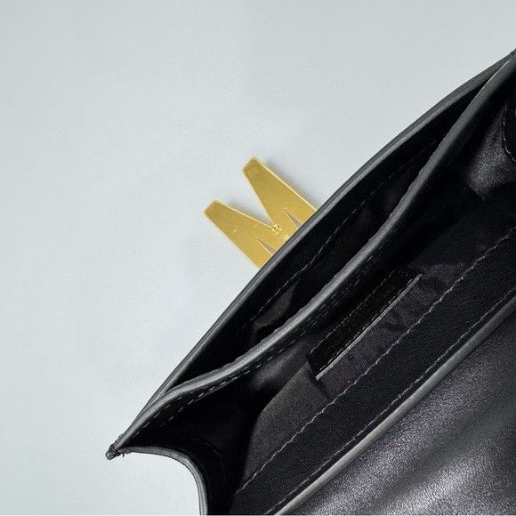 Moschino Moschino Logo-Plaque Leather Clutch Bag Black Gold Size ONE SIZE - 9 Thumbnail