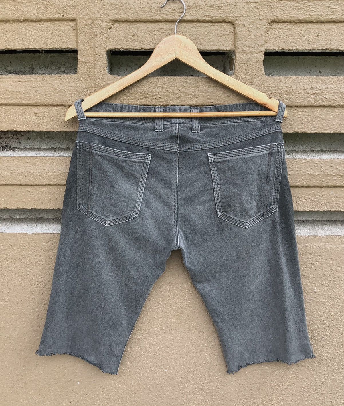 Black Barrett Black Barret Faded Distressed Short Pant Size US 30 / EU 46 - 8 Thumbnail