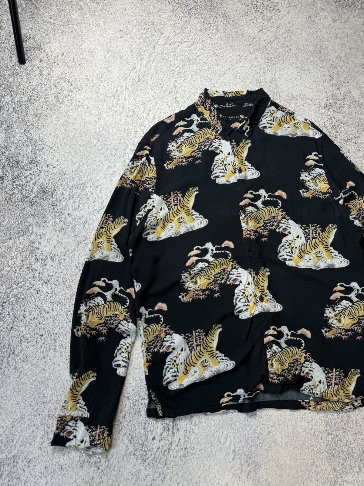 Allsaints Vintage Allsaints Viscose Tiger Crazy Print Y2K Hawaii Shirt Size US L / EU 52-54 / 3 - 5 Thumbnail