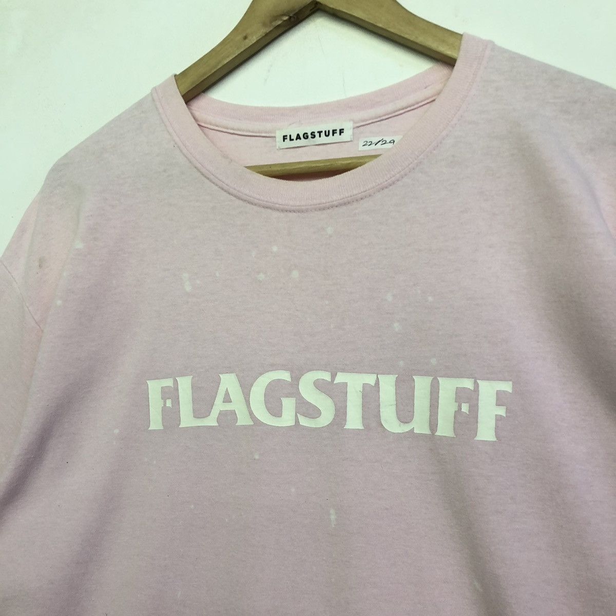 Flagstuff × Japanese Brand Flagstuff Spellout Soft Pink Tshirt Size US L / EU 52-54 / 3 - 3 Thumbnail