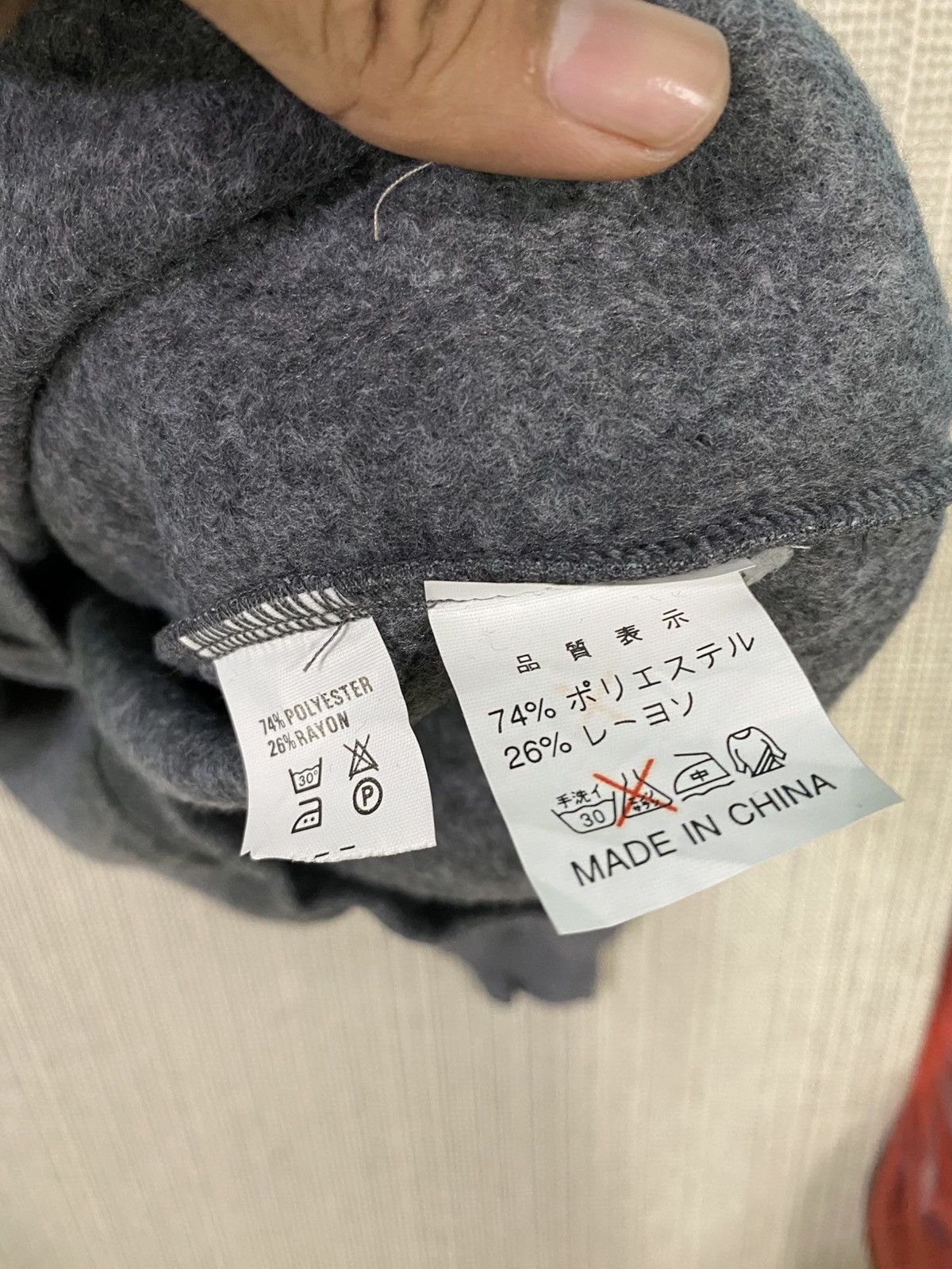 Valentino Vintage Nos valentino jeans spell out sweatshirt crewneck Size US M / EU 48-50 / 2 - 7 Thumbnail