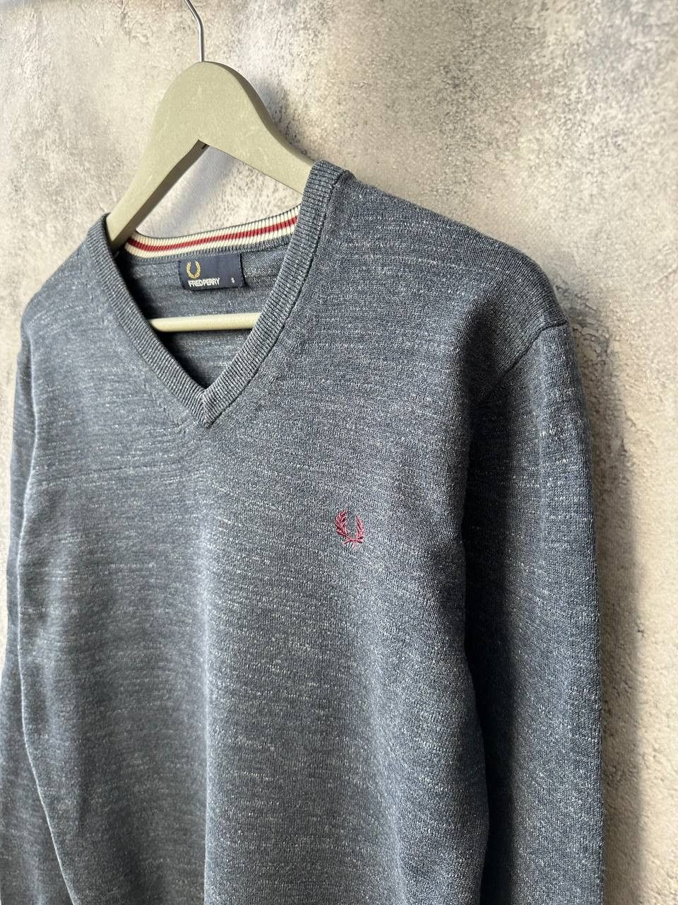 Fred Perry Fred Perry V-Neck Sweater Jumper Pullover with Еlbows Size US S / EU 44-46 / 1 - 6 Thumbnail
