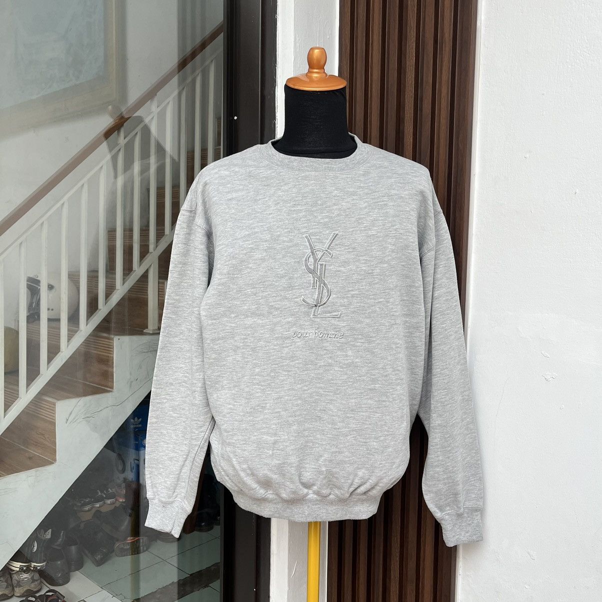 Yves Saint Laurent Vintage 90s YSL Pour Homme Sweatshirt Big Logo Embroidery Size US L / EU 52-54 / 3 - 1 Thumbnail