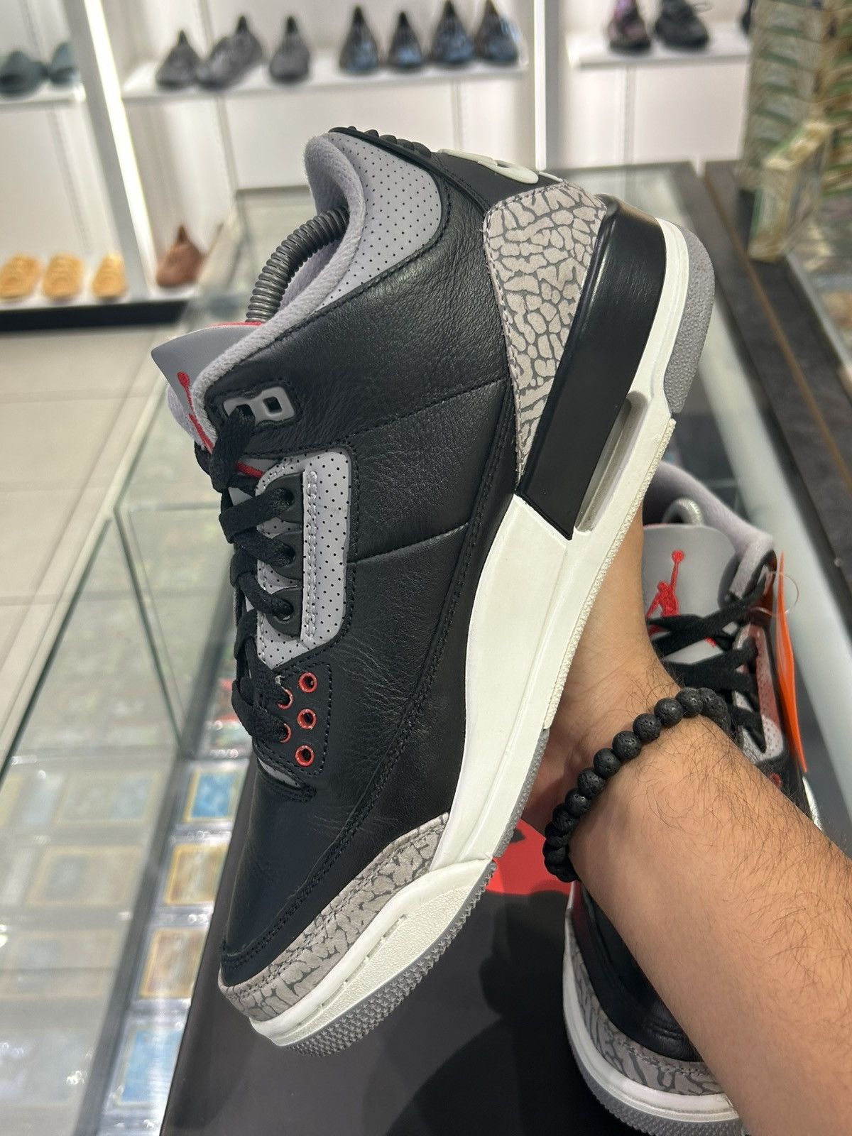 Jordan Brand Jordan 3 Black cement 2024 Size US 8 / EU 41 - 8 Thumbnail