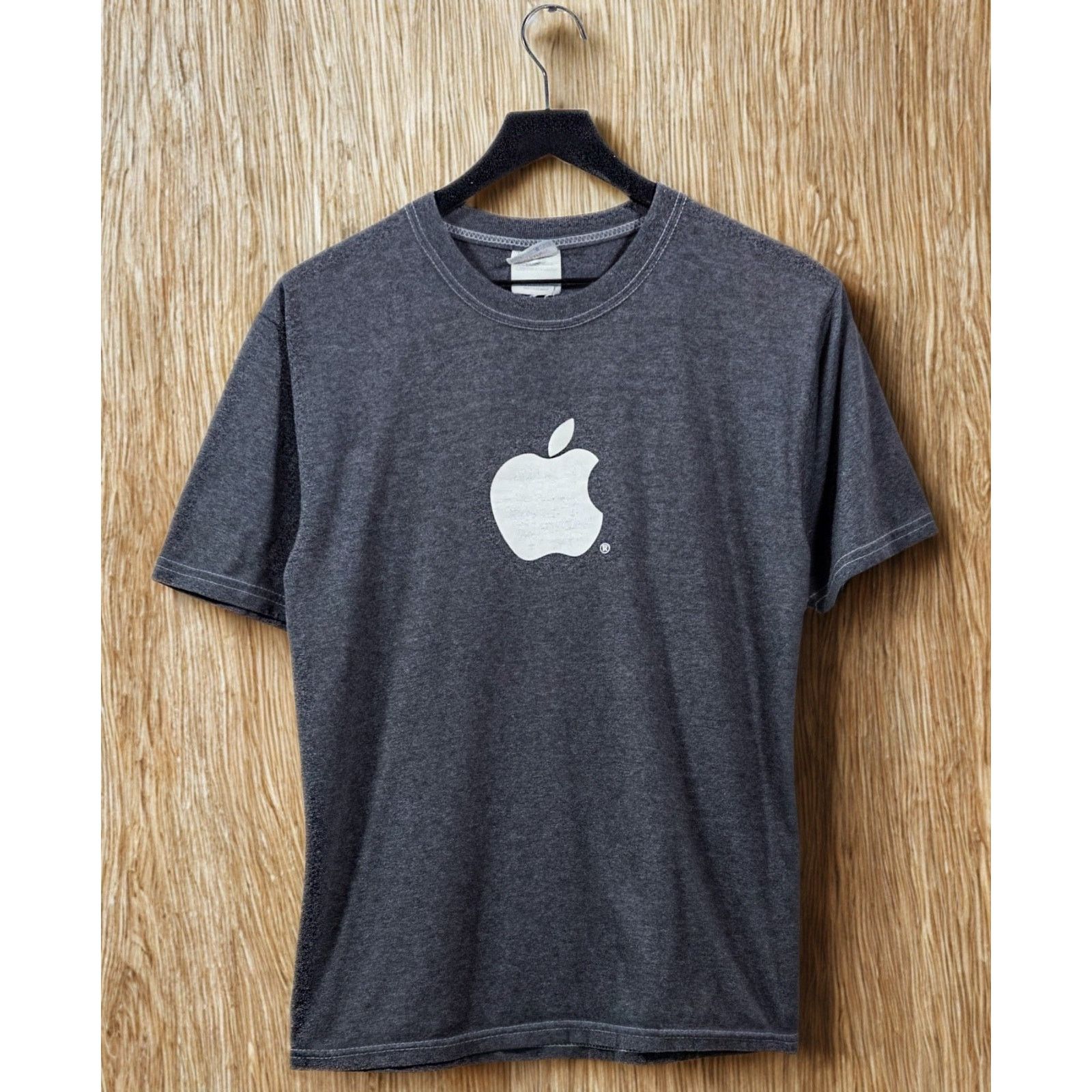 Apple Apple Macintosh Employee T Shirt Small Y2K Hanes 50/50 Logo Size US S / EU 44-46 / 1 - 1 Thumbnail
