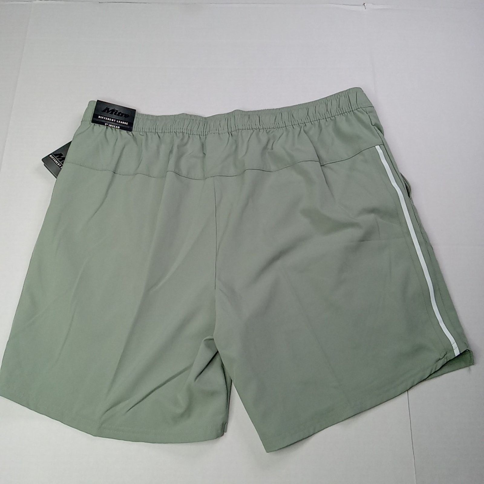 Other Mitre Men’s XL Elastic Waist Green Shorts With 7” Inseam NWT Size US 38 / EU 54 - 7 Thumbnail