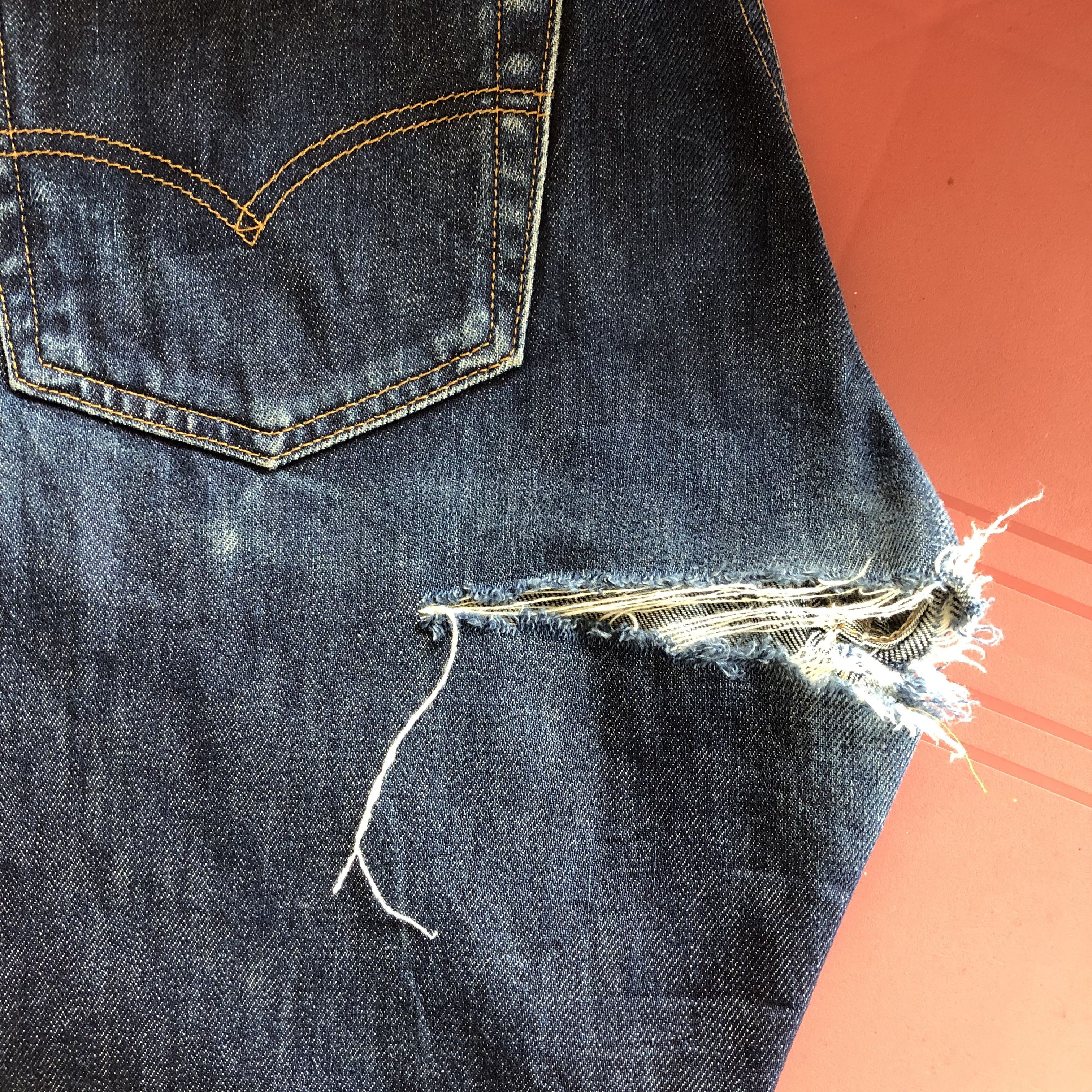 Levi's Vintage Levis 501 Blue Jeans Levi's 501 Distressed Denim Size US 30 / EU 46 - 12 Thumbnail