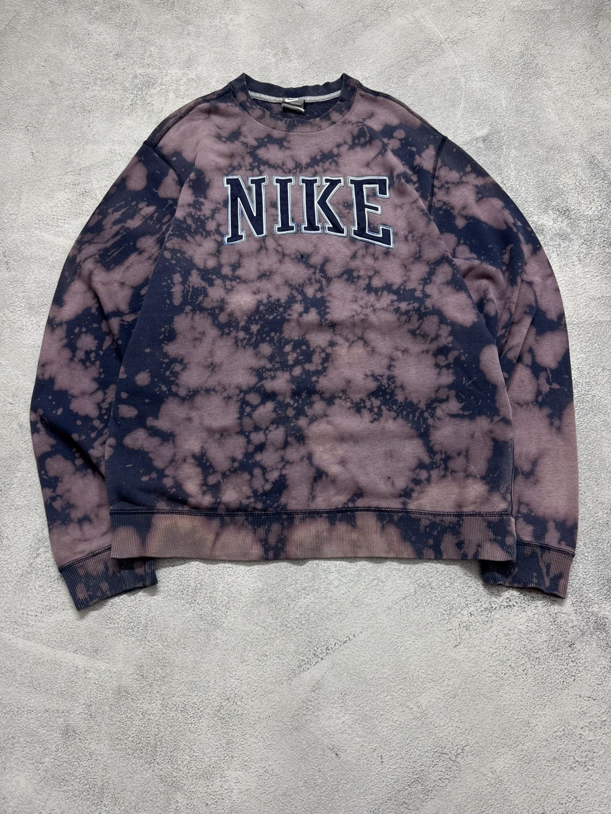 Nike Vintage Y2k Nike Spell Out Big Logo Sweatshirt 90’s Size US L / EU 52-54 / 3 - 7 Thumbnail