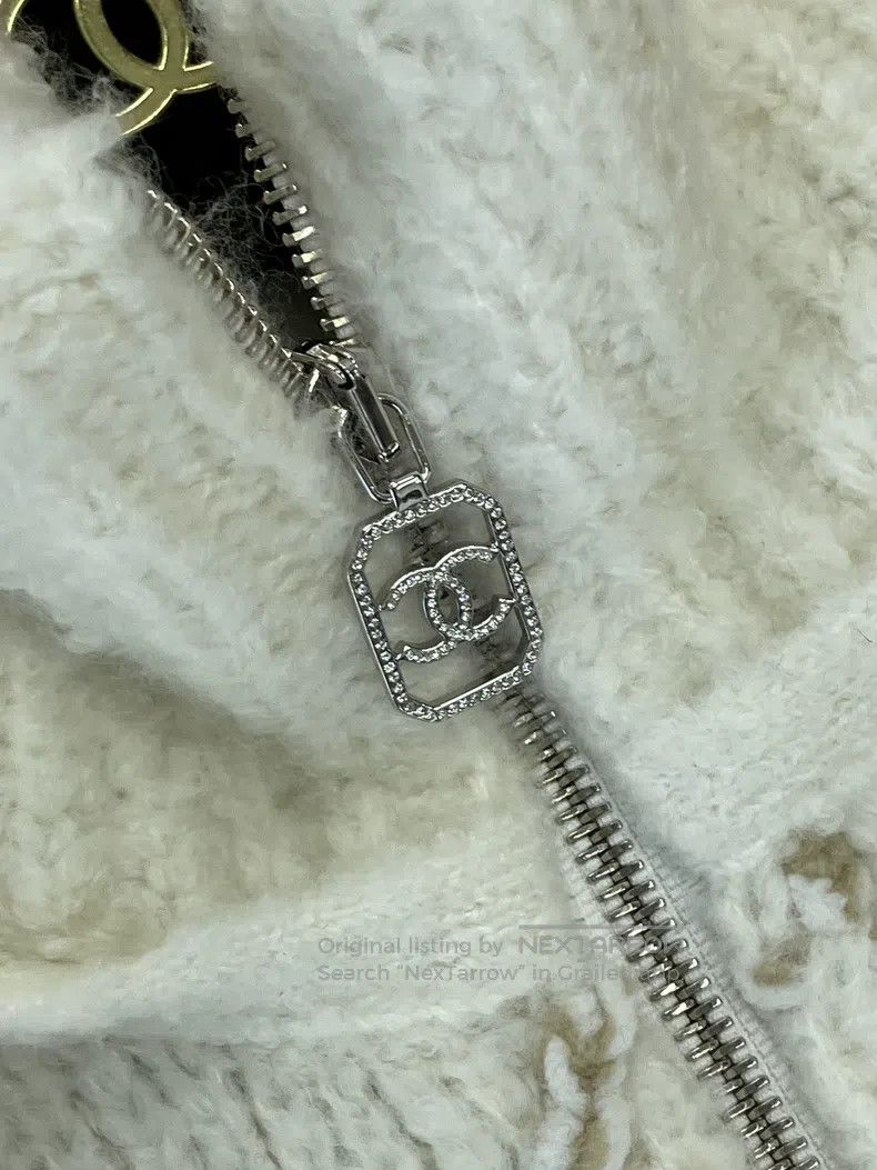 Chanel Chanel Ski series white diamond plaid cashmere zipper jack Size XXS / US 00 / IT 34 - 3 Thumbnail