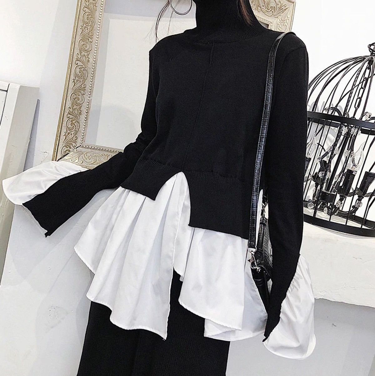Designer × Other NWT, Lavishly Paris Mock Neck Two Tone Ruffle Hem Sweater Size S / US 4 / IT 40 - 7 Thumbnail