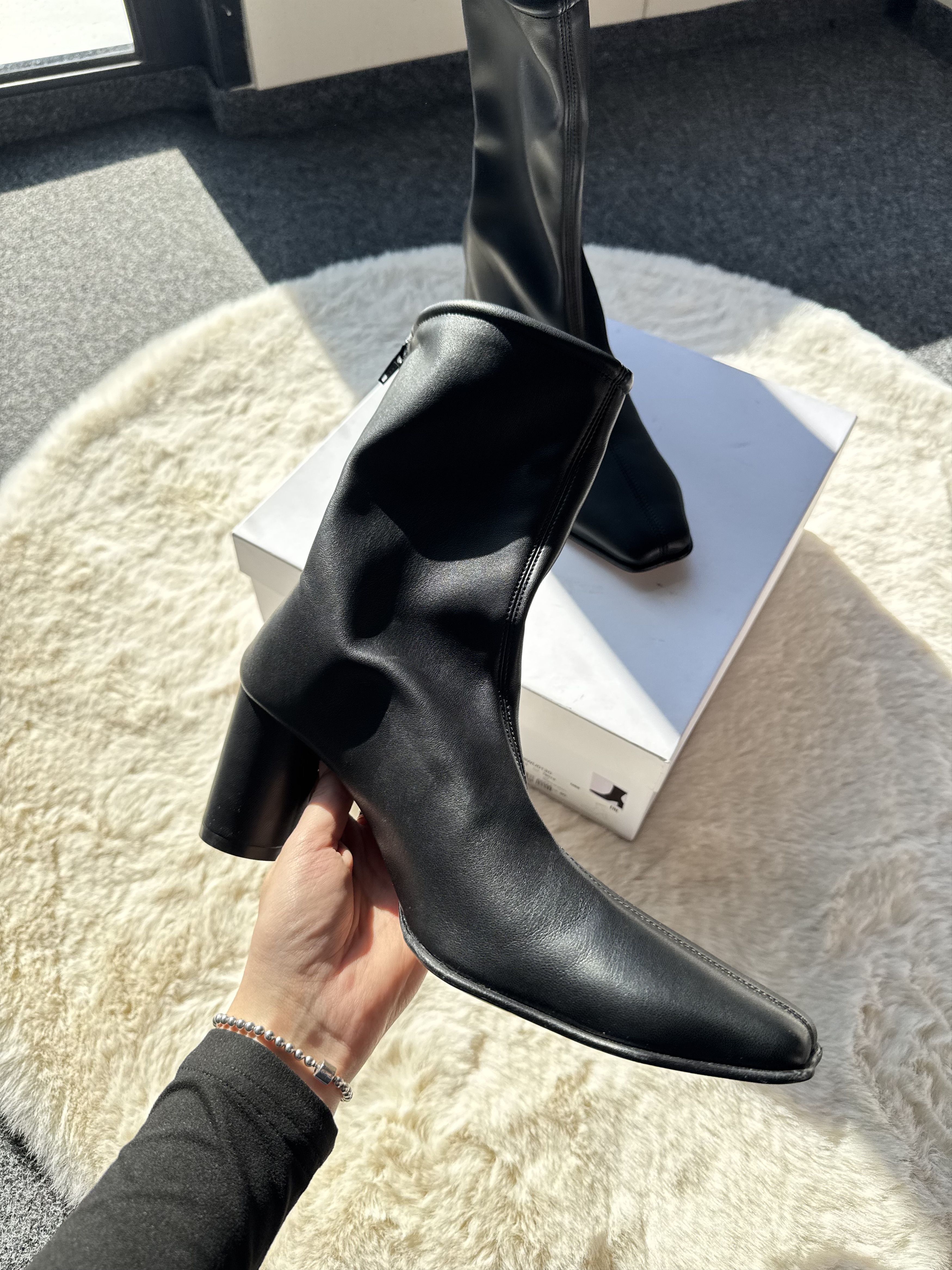 Maison Margiela Maison Margiela MM6 black leather ankle boots 40 Size US 10 / IT 40 - 4 Thumbnail