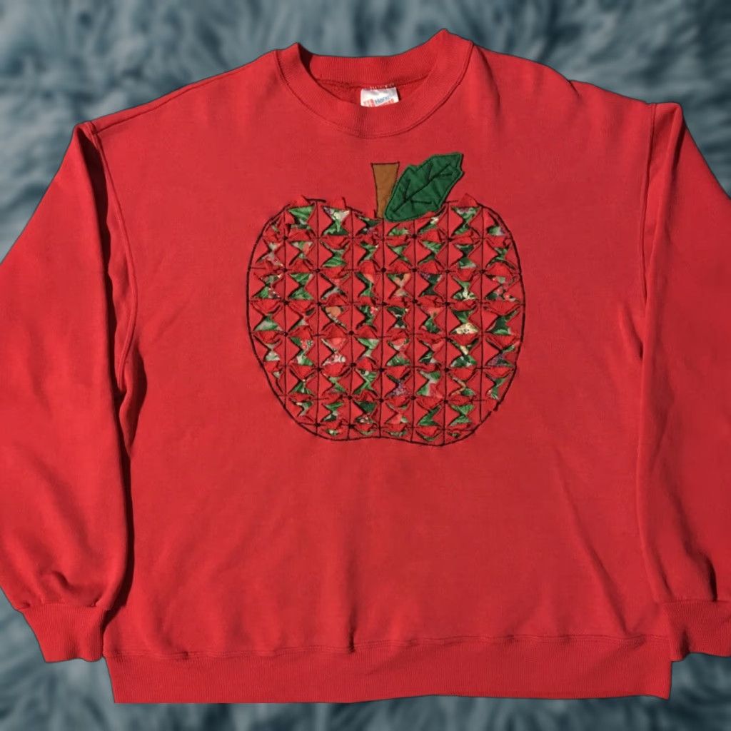 Hanes VINTAGE 90s Apple Flower Collage Sweatshirt Red Men L Crewneck Floral Nature Vaporwave Grunge 80s Outdoors Hiking USA College Rock Punk Hipster Size US L / EU 52-54 / 3 - 1 Thumbnail