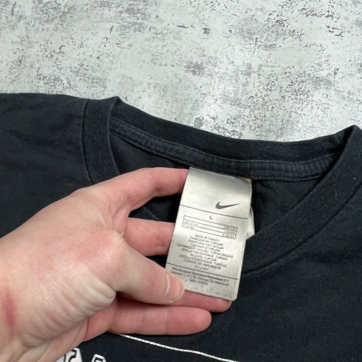 Nike 00s NIKE SNEAKERHEAD VINTAGE Y2K OVERSIZED RETRO TEE T-SHIRT Size US L / EU 52-54 / 3 - 5 Thumbnail