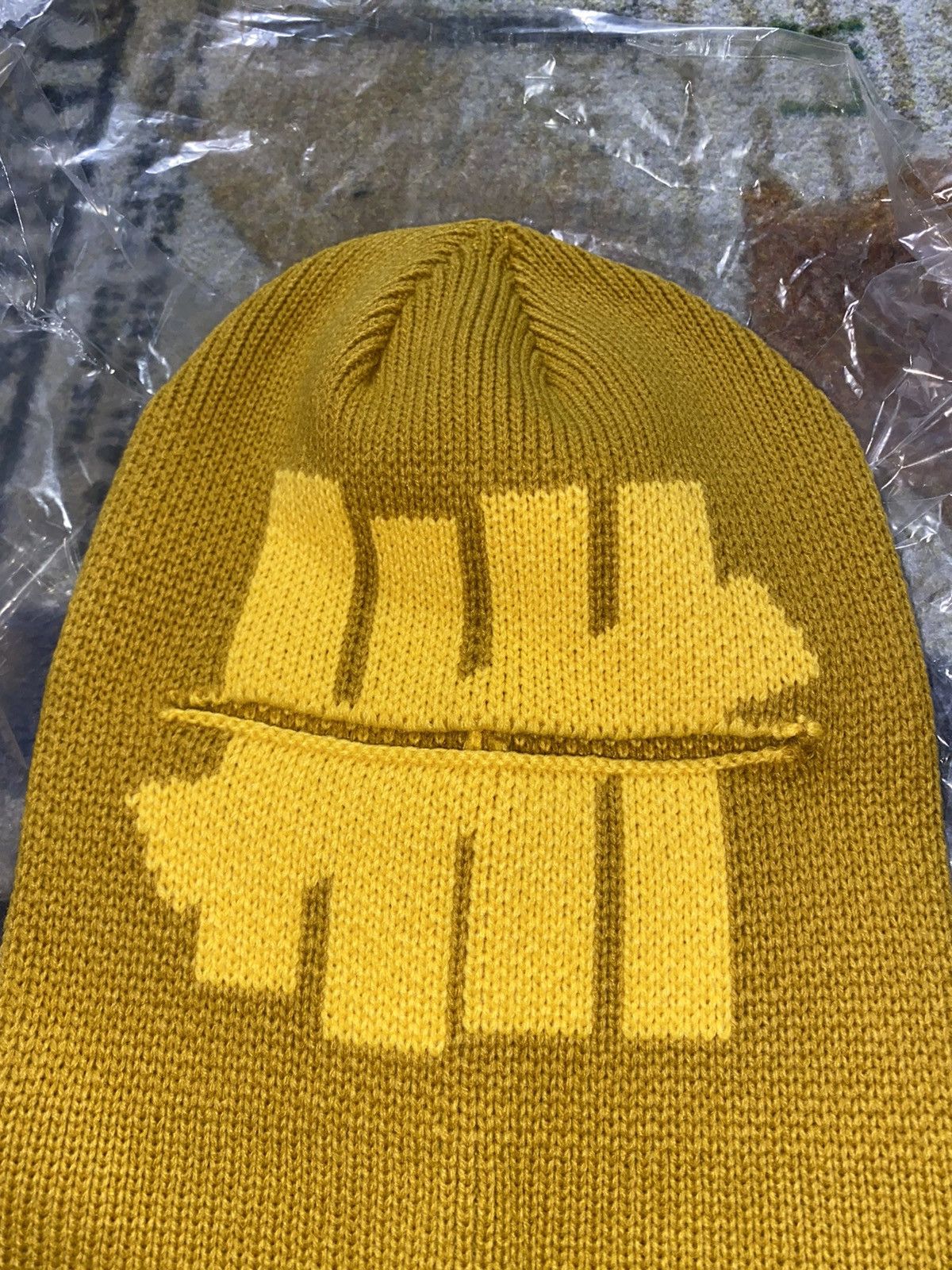 Undefeated Undefeated Icon Logo Balaclava Mustard Size ONE SIZE - 3 Thumbnail