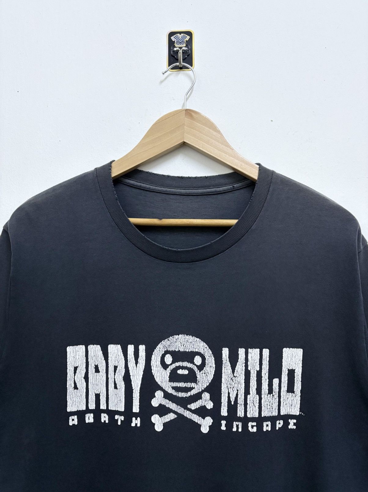 Bape 2000's A Bathing Ape / Baby Milo - Faded Distress T-Shirt Size US L / EU 52-54 / 3 - 3 Thumbnail
