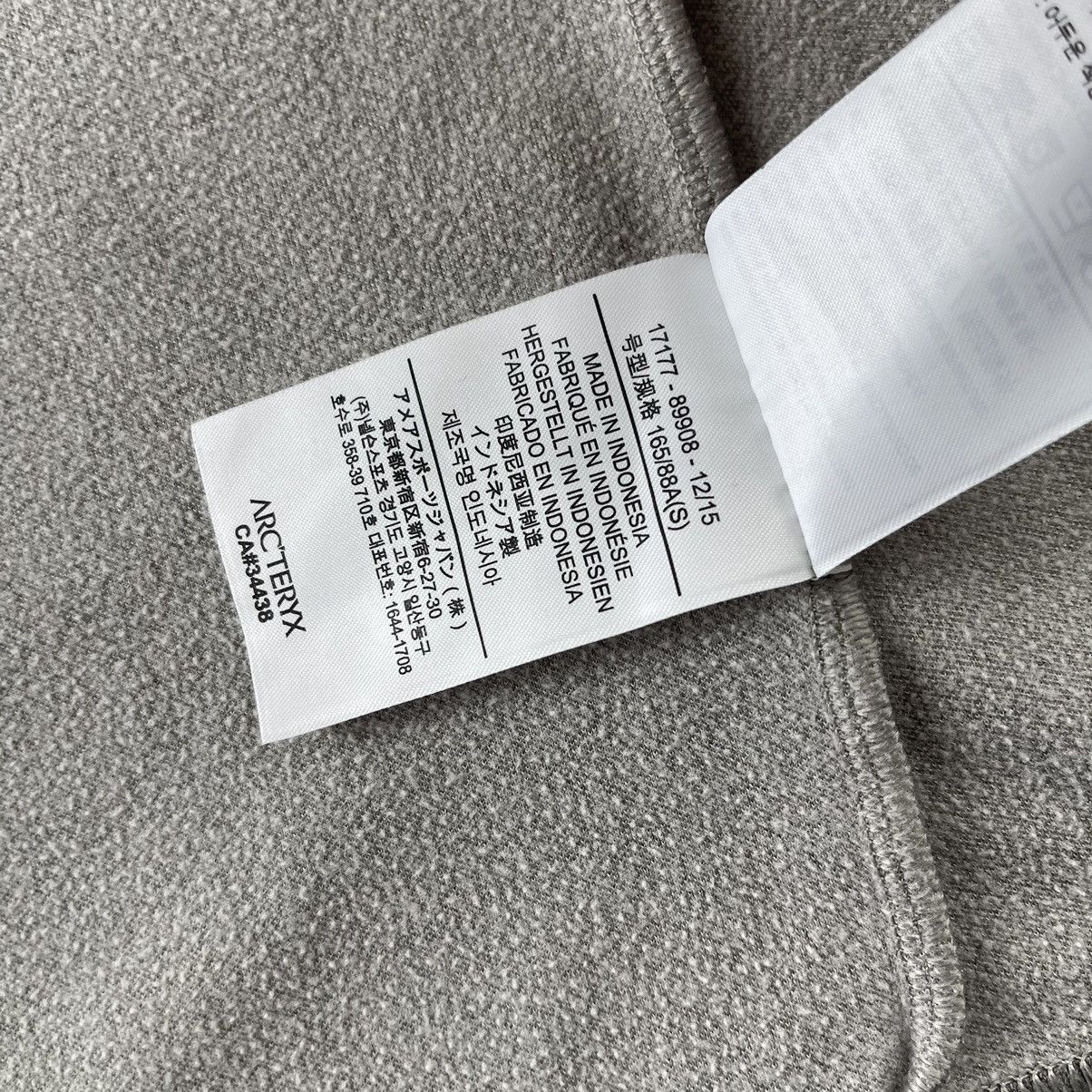 Arc'teryx Arc’teryx 2015 Taupe Gray Zip Up Lightweight Sweater Women’s Size S / US 4 / IT 40 - 10 Thumbnail