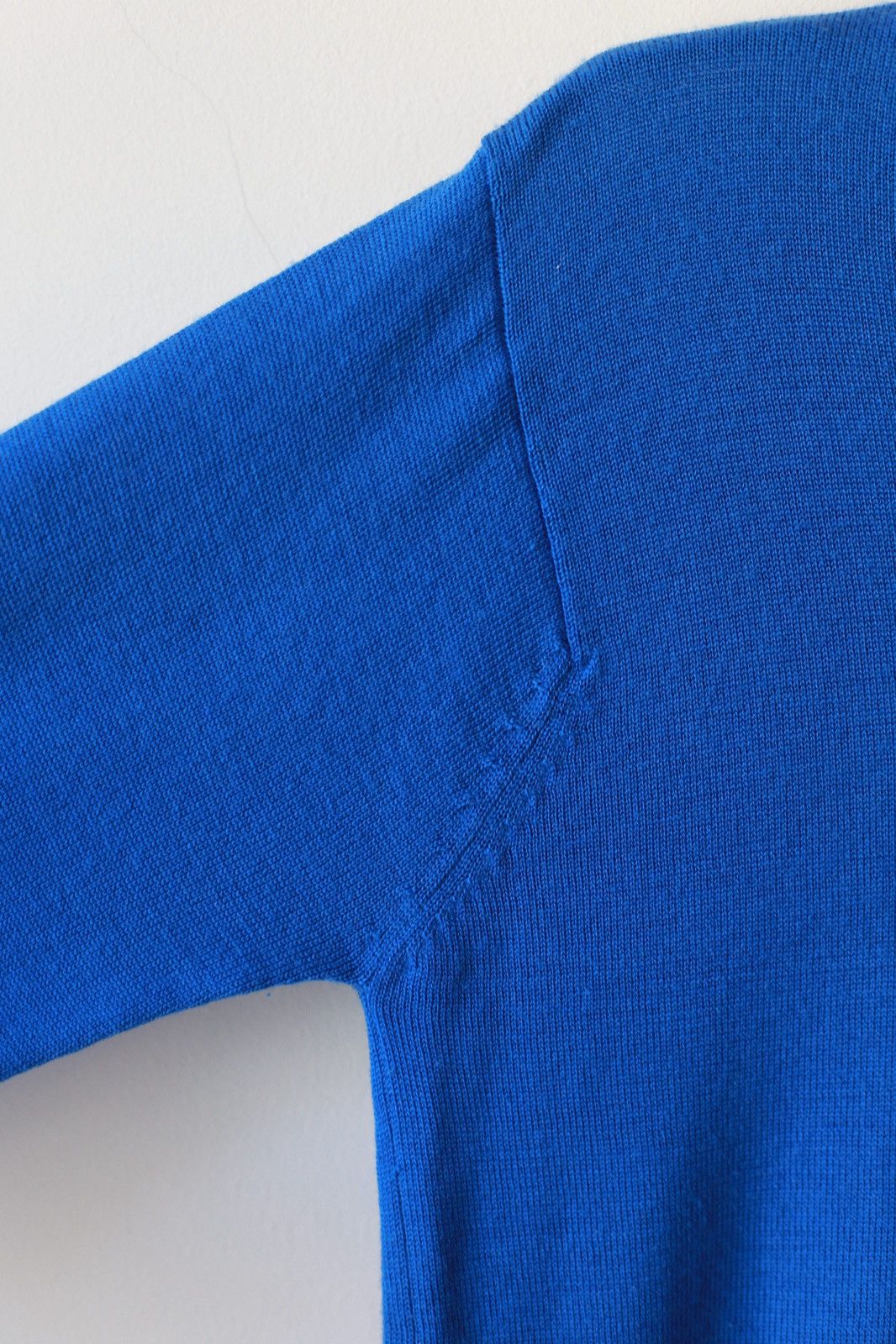 Fred Perry Fred Perry Classic V-Neck Blue Jumper Size US S / EU 44-46 / 1 - 6 Thumbnail