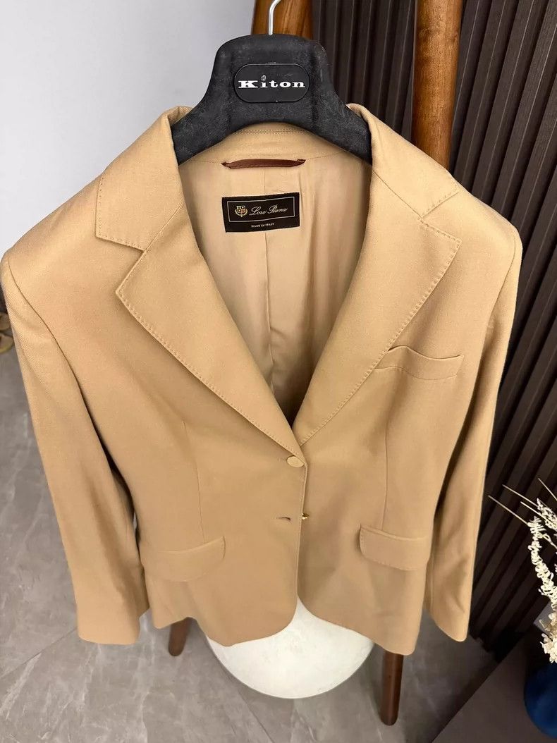 Loro Piana LORO PIANA 100% baby cashmere dress code Size M / US 6-8 / IT 42-44 - 1 Thumbnail