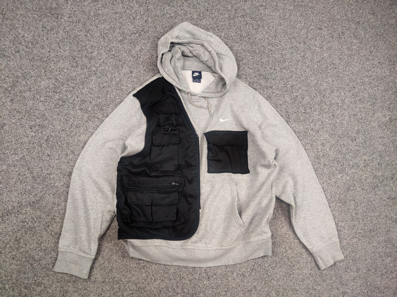 Nike Vintage Nike Custom Cargo Pocket Vest Oversized Hoodie Y2K Size US L / EU 52-54 / 3 - 9 Thumbnail