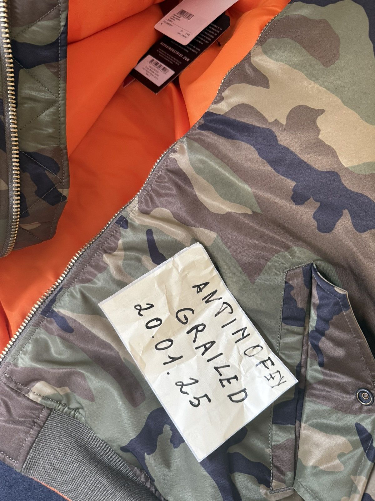 Alpha Industries × Vetements CAMOUFLAGE BOMBER JACKET Size US S / EU 44-46 / 1 - 9 Thumbnail