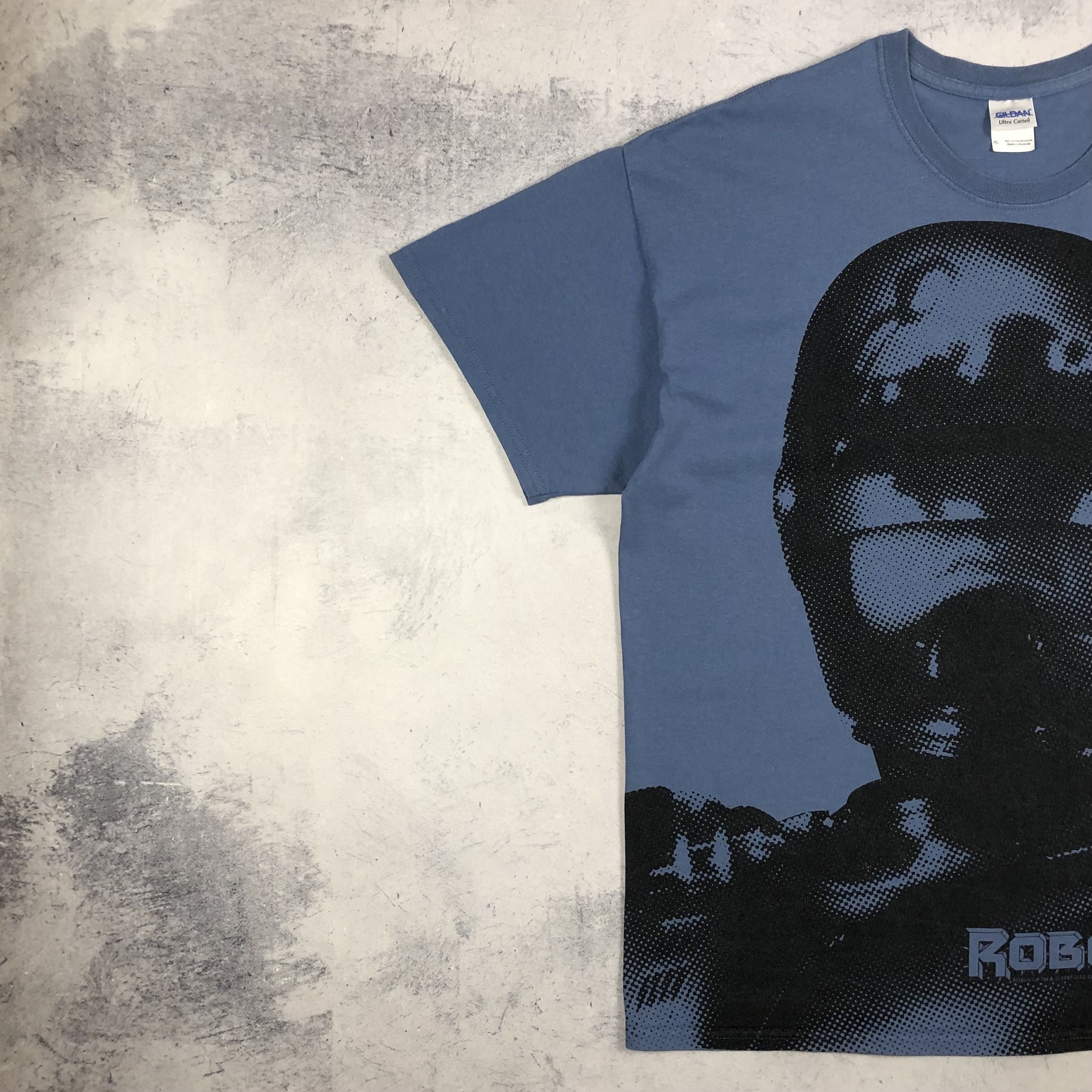 Vintage Vintage Robocop Movie Schwarzenegger Tee Size US XL / EU 56 / 4 - 6 Thumbnail