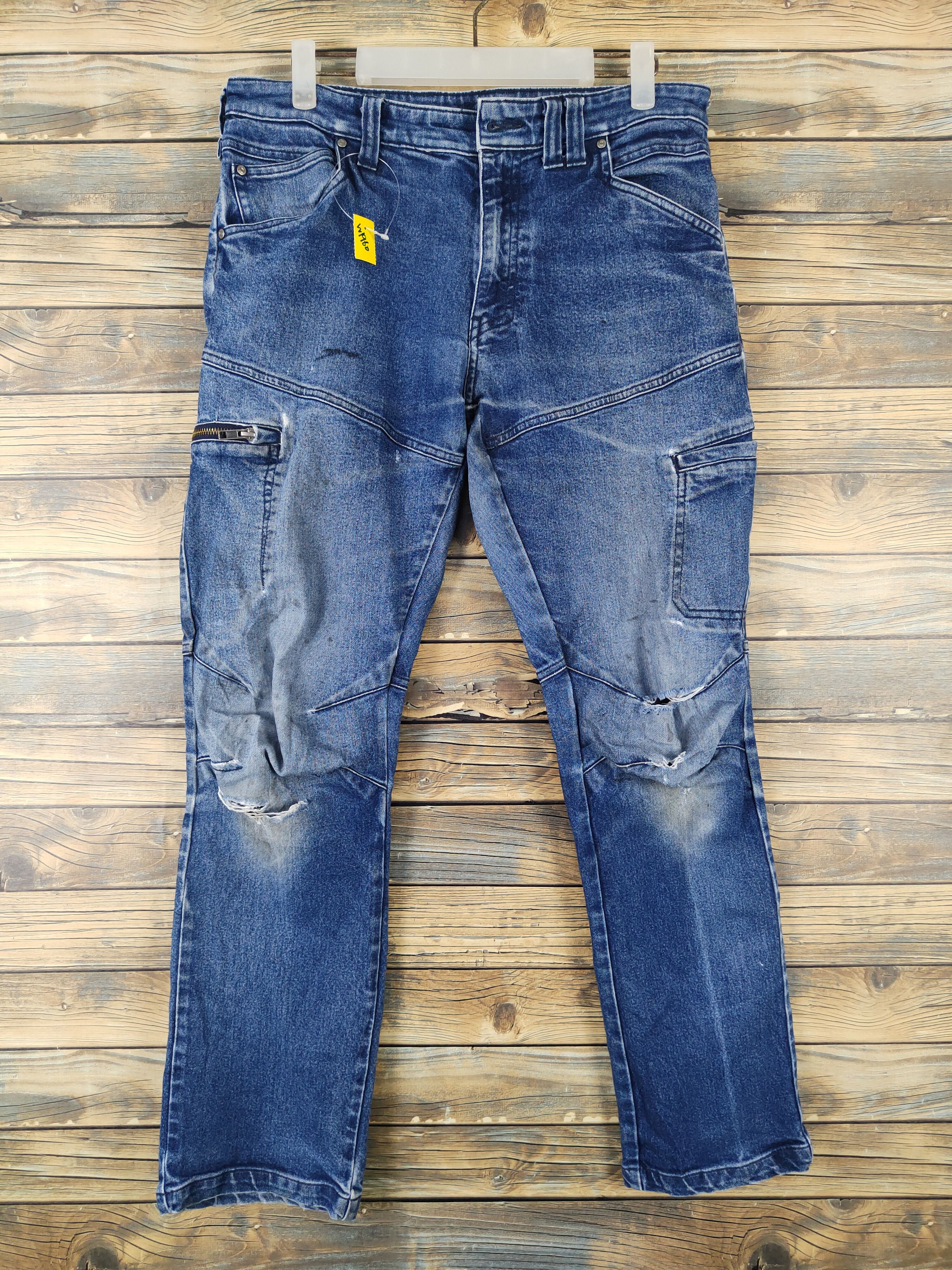 Japanese Brand FieldCore Dark Blue Distressed Ripped denim Jeans #W1960 Size US 32 / EU 48 - 1 Thumbnail