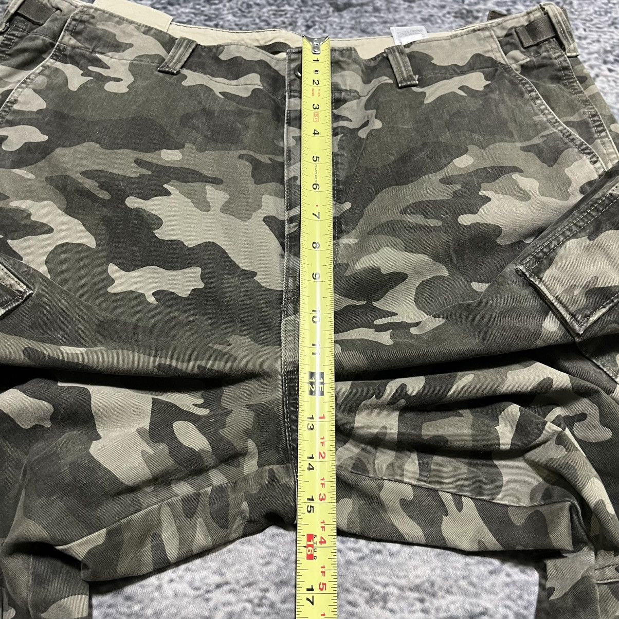 Banana Republic Vintage Banana Republic Camo Cargo Pants 2000s Y2K 38x28 Size US 38 / EU 54 - 13 Thumbnail