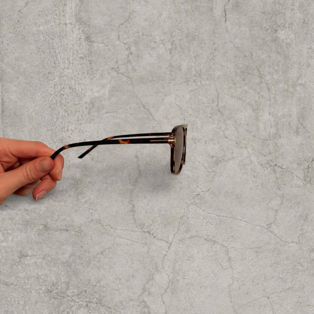 Japanese Brand Aviator sunglasses in brown tortoise shell frame. One size Size ONE SIZE - 2 Thumbnail