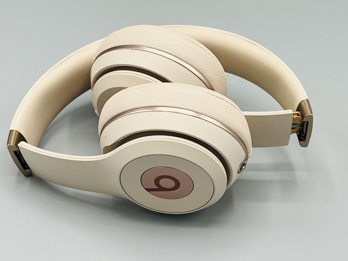 Beats By Dre Beats Solo 3 matte gold wireless headphones Size ONE SIZE - 6 Thumbnail