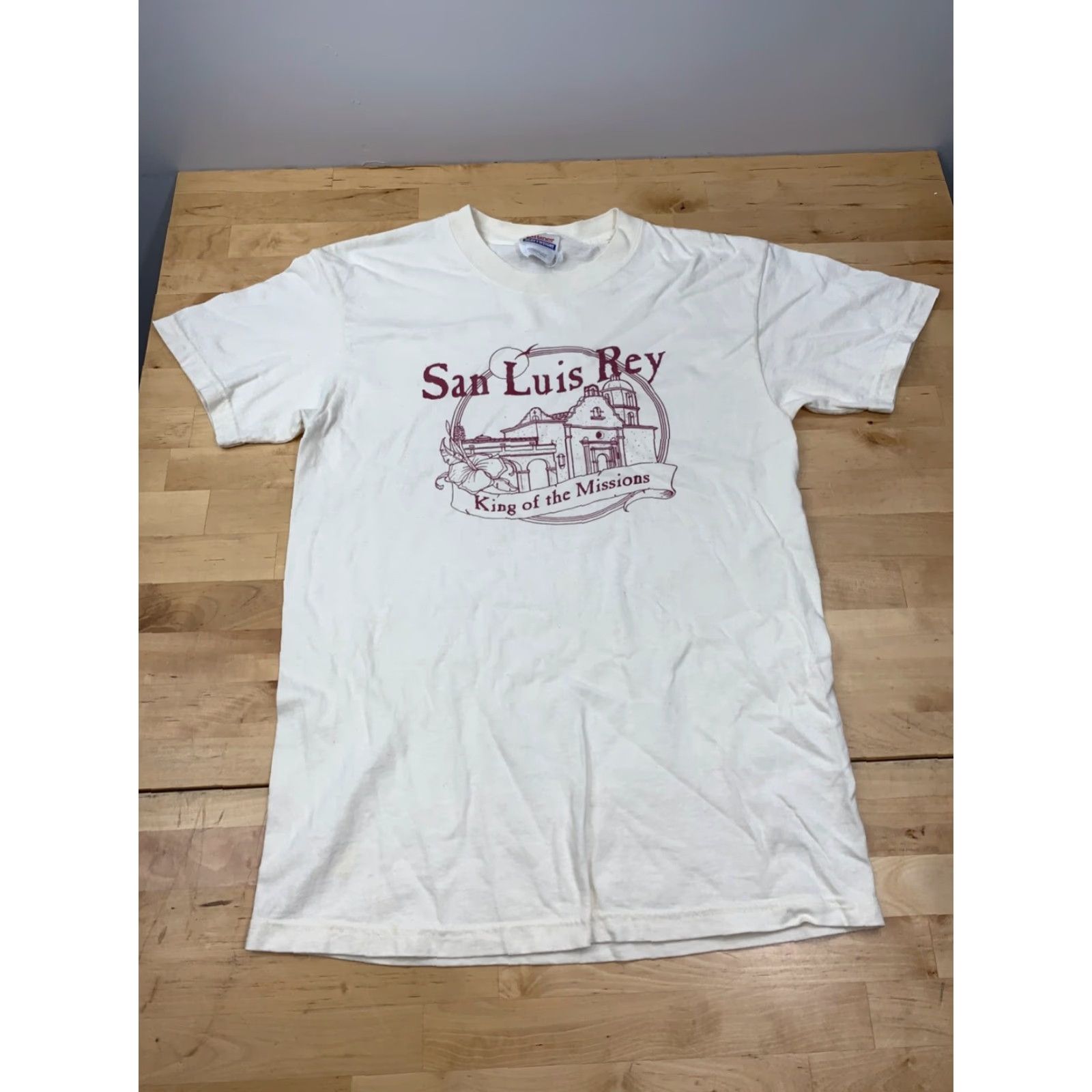 Hanes VINTAGE Hanes Mission San Luis Rey King of the Mission T Shirt White S Short Sleeve Crew Neck Men 4924 80s 90s Classic Size US S / EU 44-46 / 1 - 2 Thumbnail