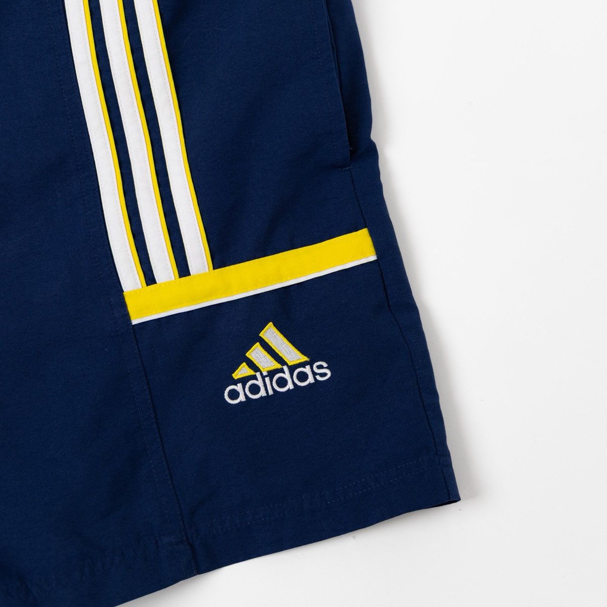 Adidas Adidas Vintage Men Blue Swim Shorts Mesh Lined Three Stripes Size US 38 / EU 54 - 5 Thumbnail