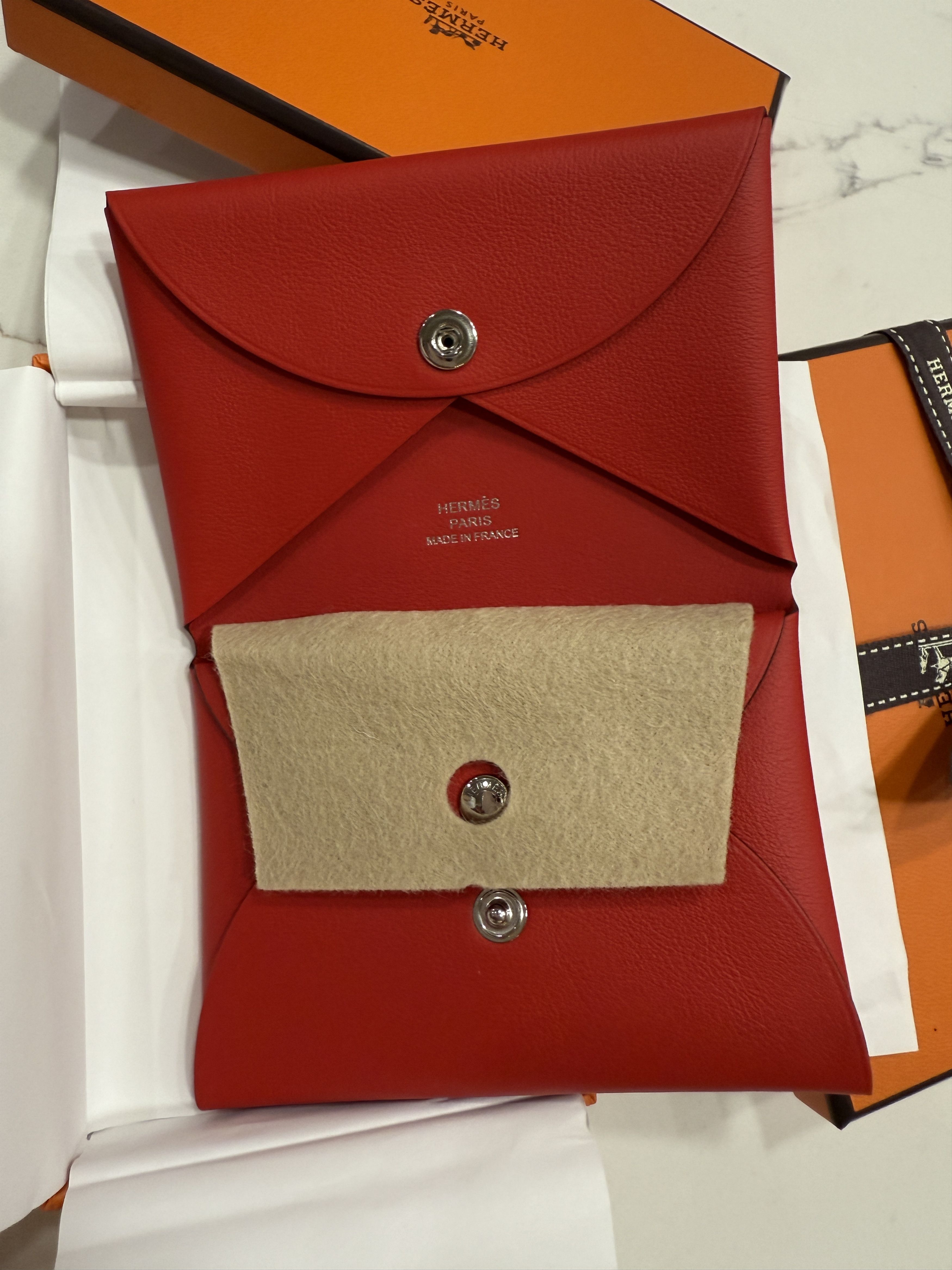 Hermes Hermes calvi duo special edition Rouge De Coeur Size ONE SIZE - 5 Thumbnail
