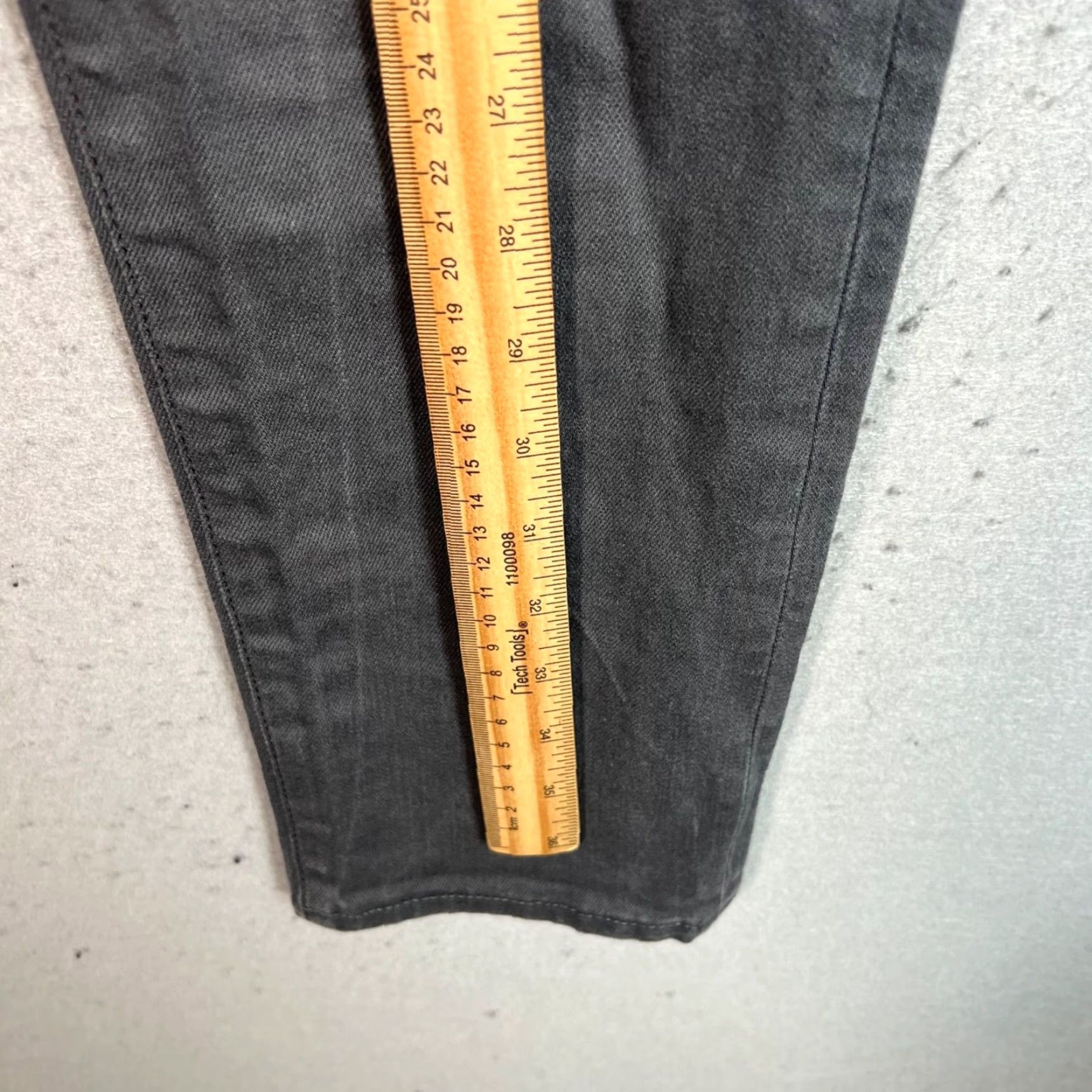 John Elliott John Elliott Slim-Fit Jeans Mens 34 Waist Gray Denim 5-Pocket Design Size US 34 / EU 50 - 7 Thumbnail