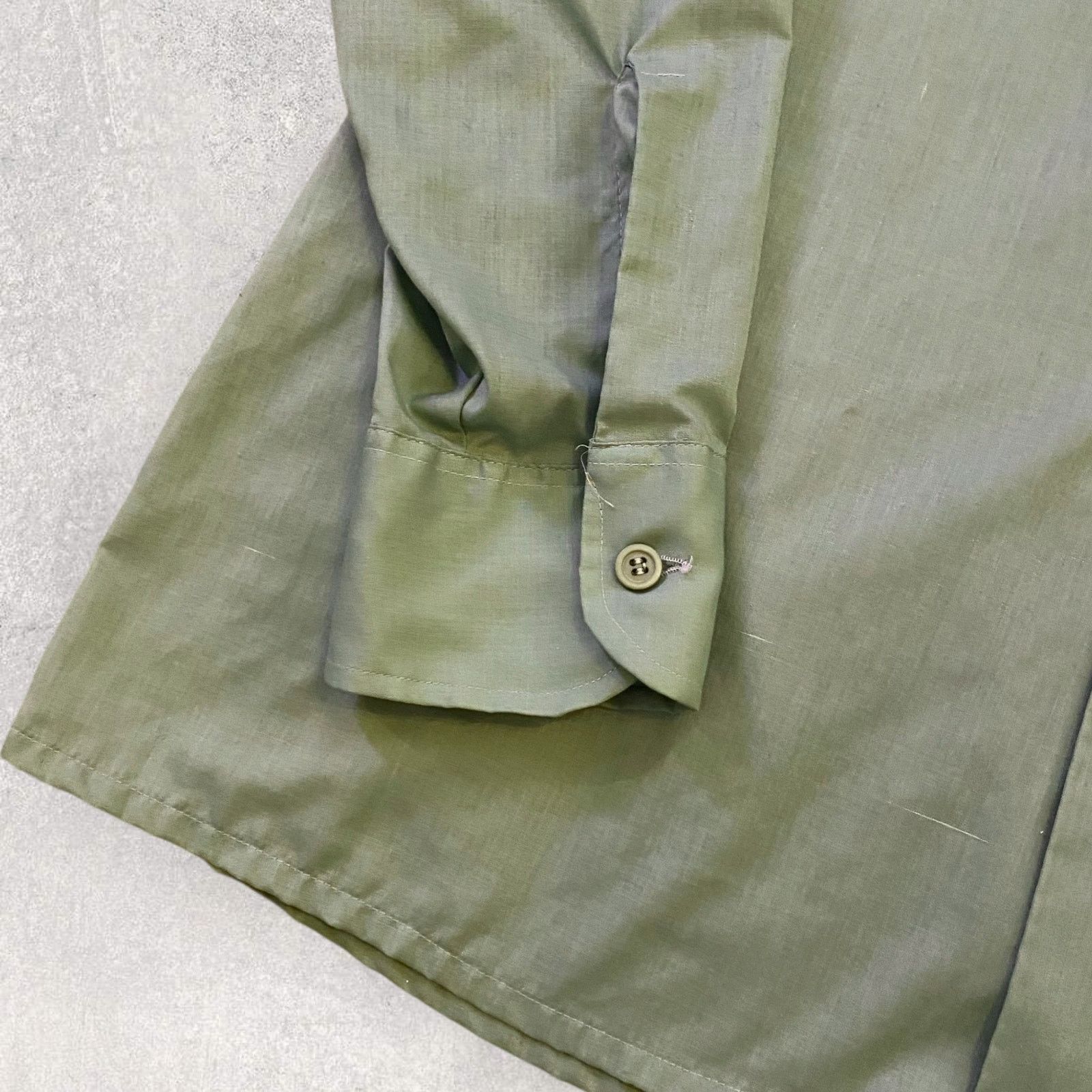Arrow × Vintage Vintage Arrow Pistachio Green Dagger Collar 70s Button Up Size US L / EU 52-54 / 3 - 7 Thumbnail