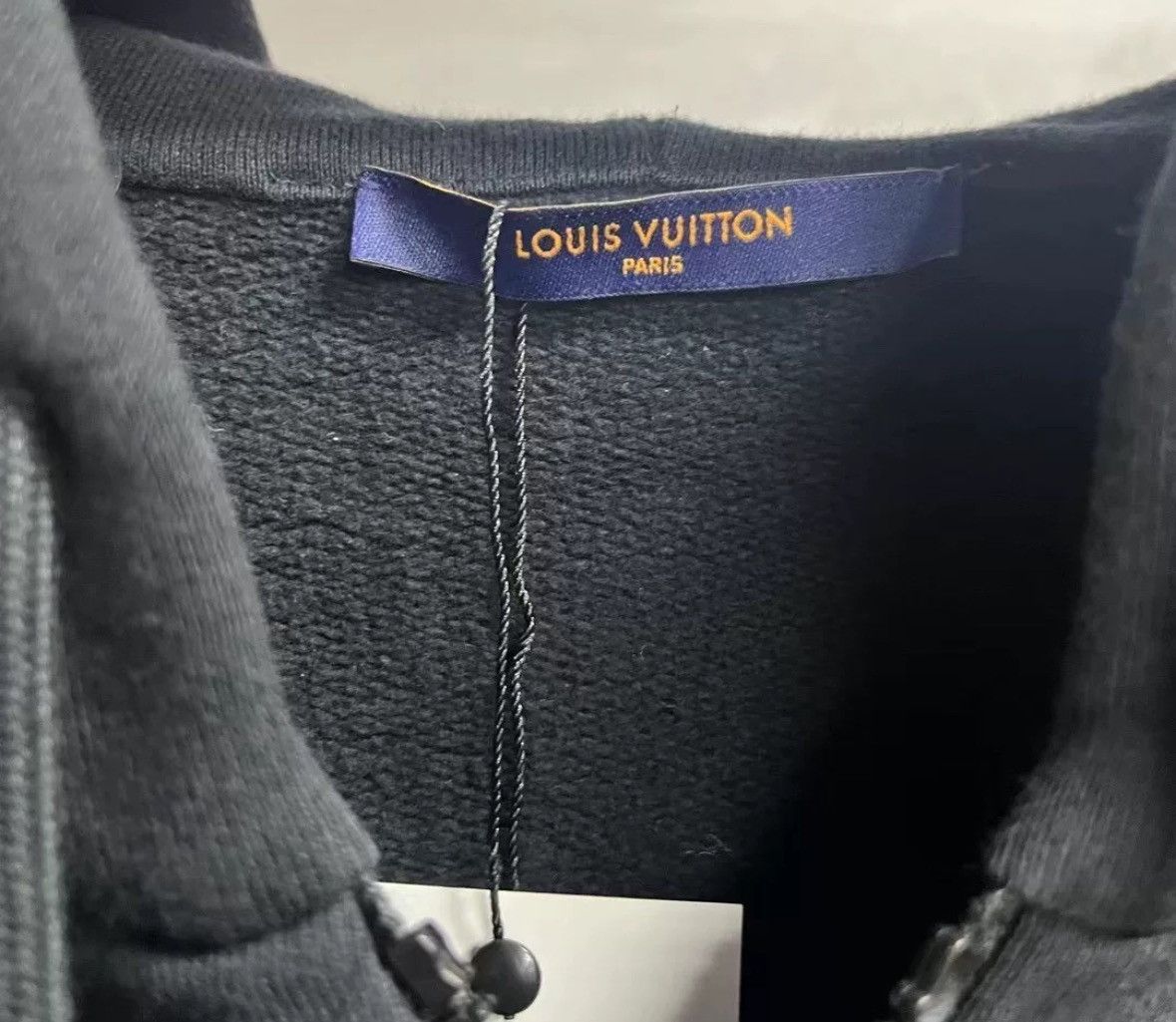 Louis Vuitton Louis Vuitton's latest black patterned zipper sweatshirt Size US XXL / EU 58 / 5 - 3 Thumbnail