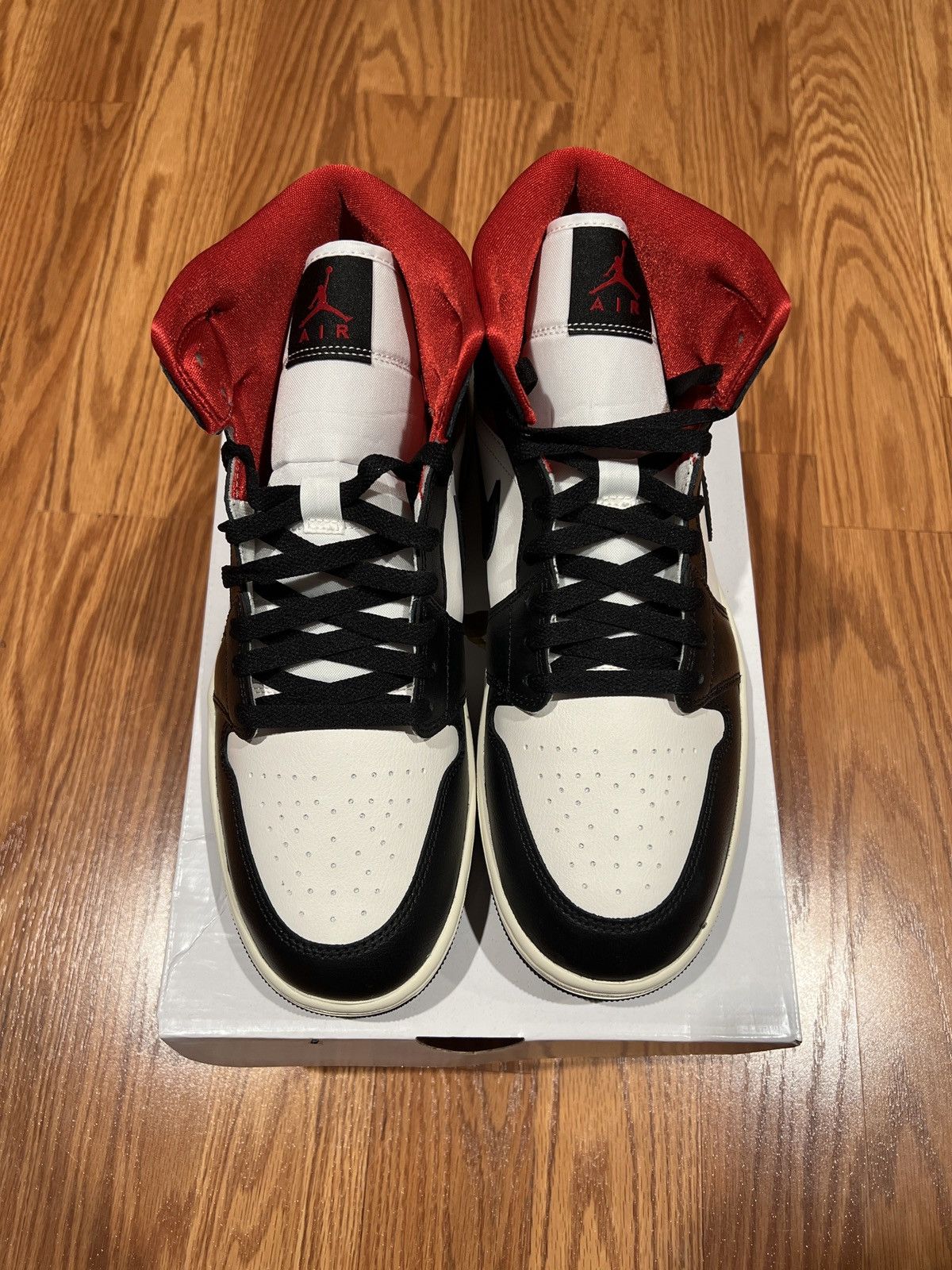 Jordan Brand WMNS Air Jordan 1 Mid - “Red Panda” Size US 12 / IT 42 - 5 Thumbnail